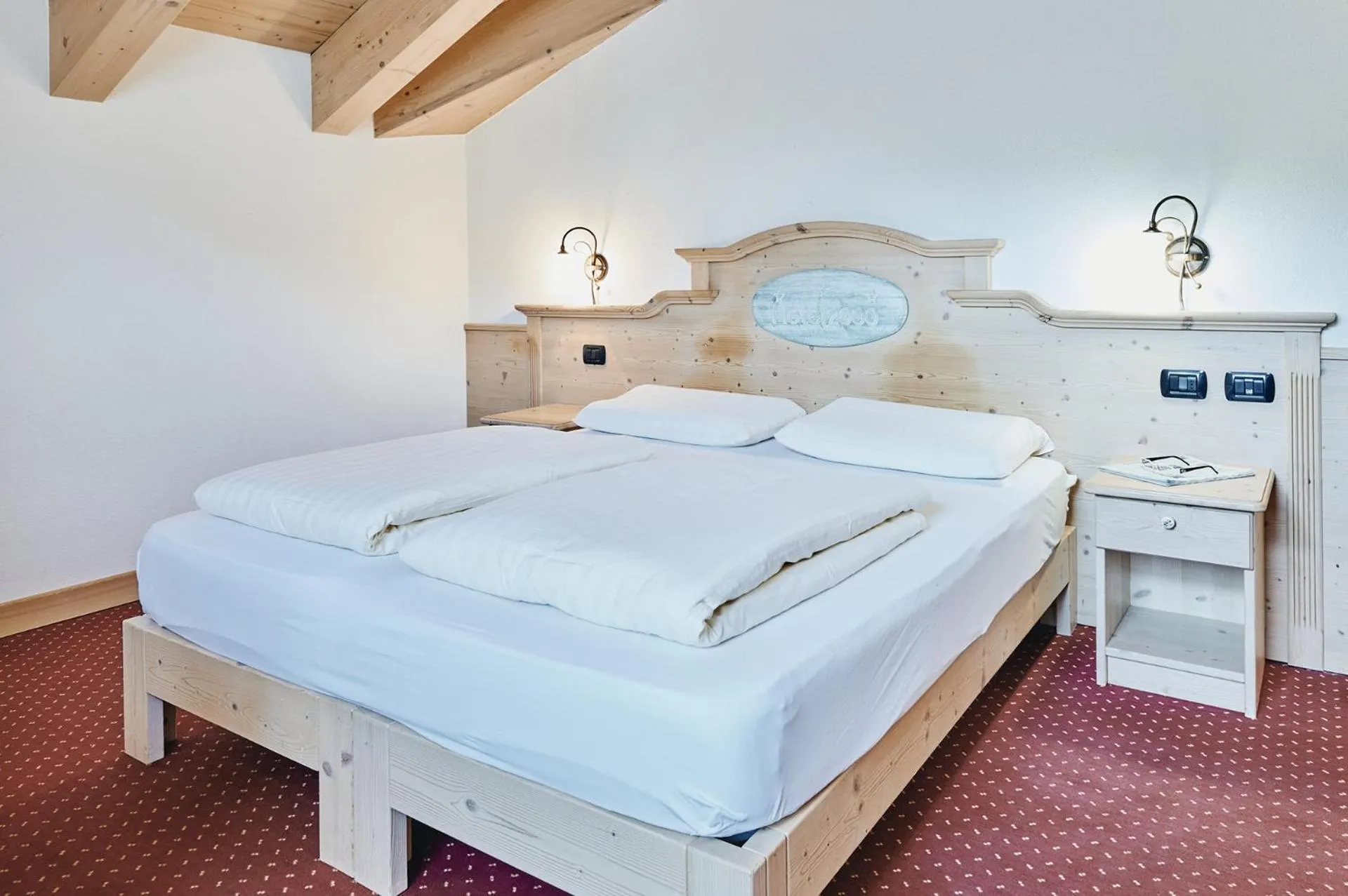 Triple Room in Hotel 2000