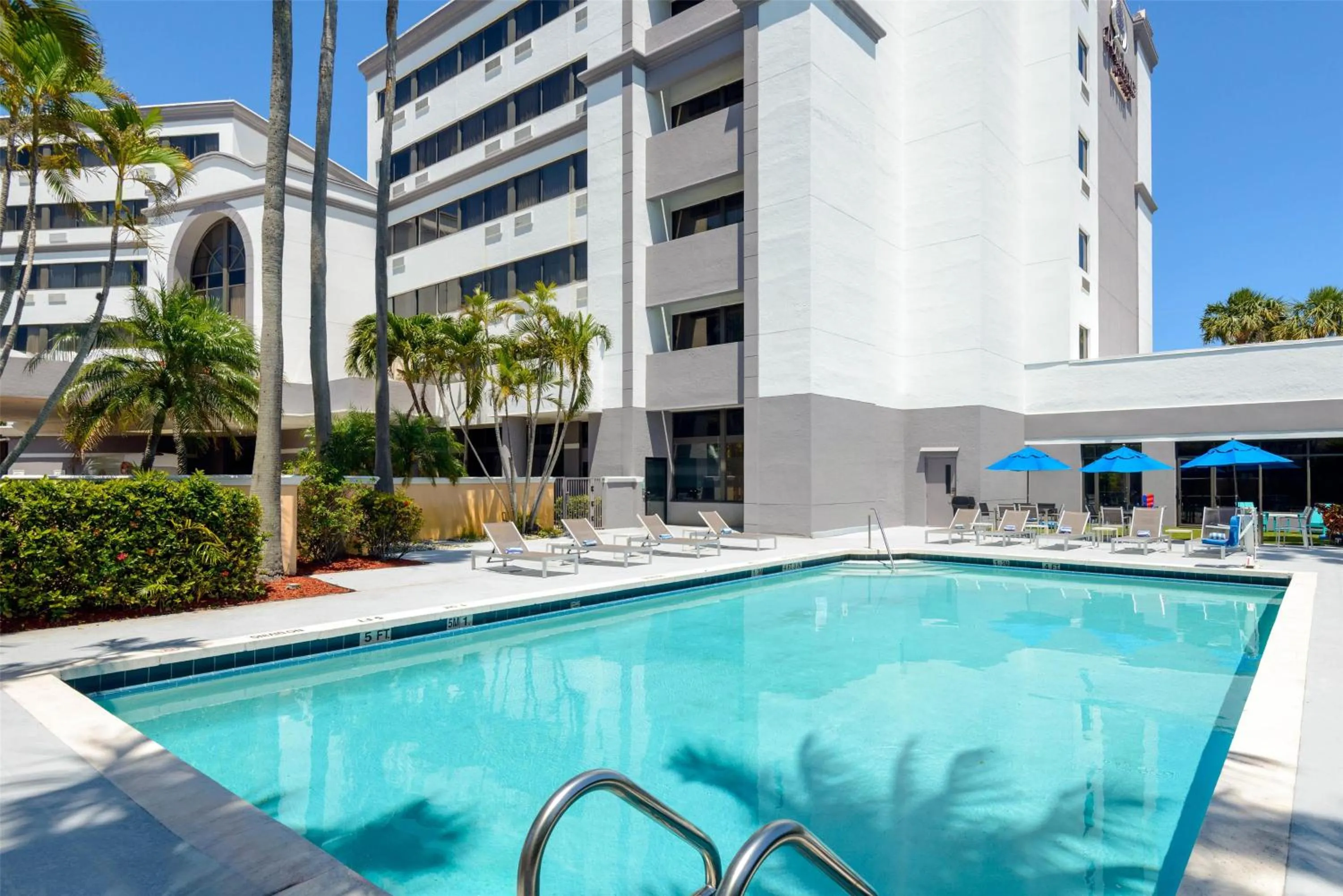 Pool view in DoubleTree by Hilton Hotel West Palm Beach Airport