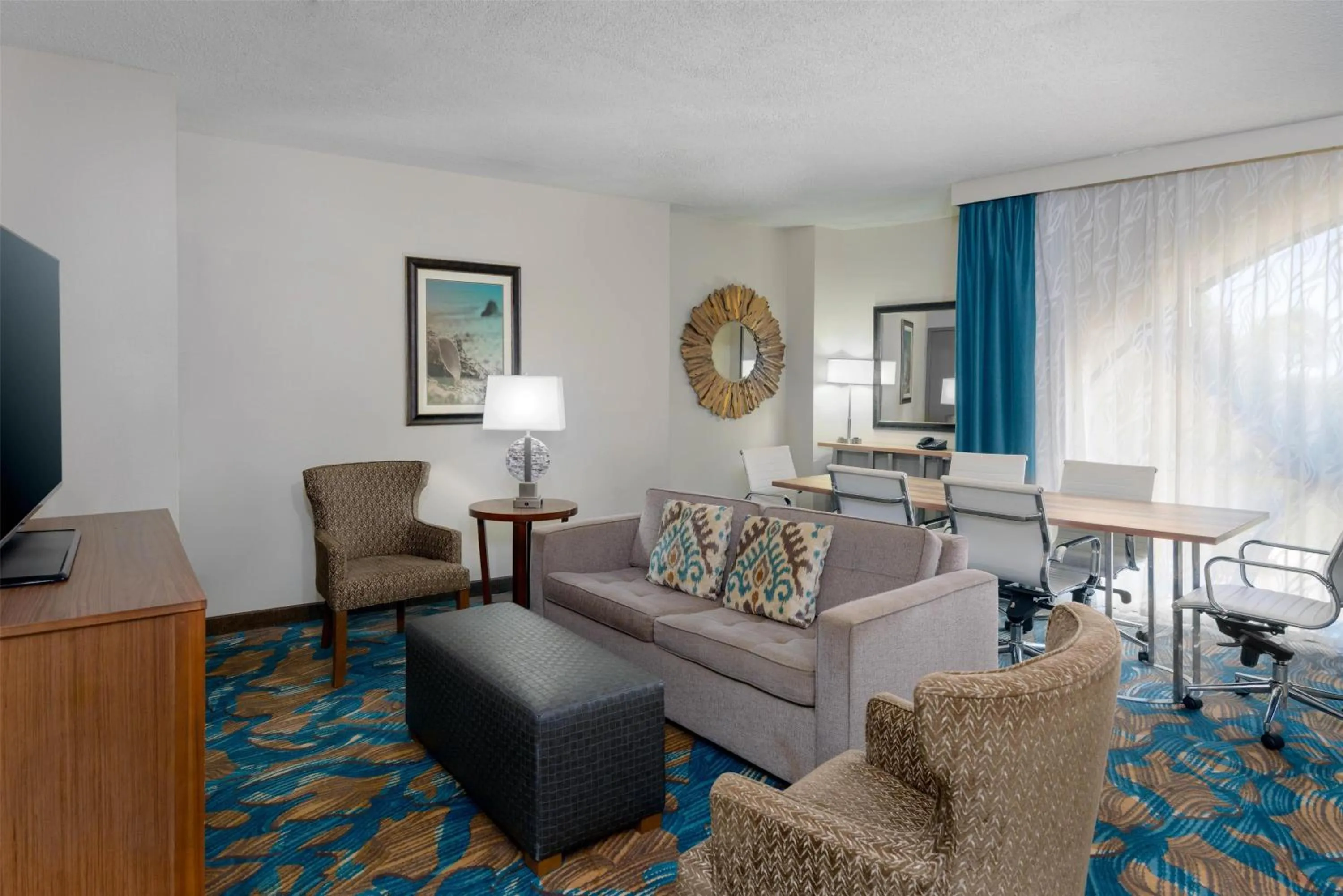 Bedroom in DoubleTree by Hilton Hotel West Palm Beach Airport