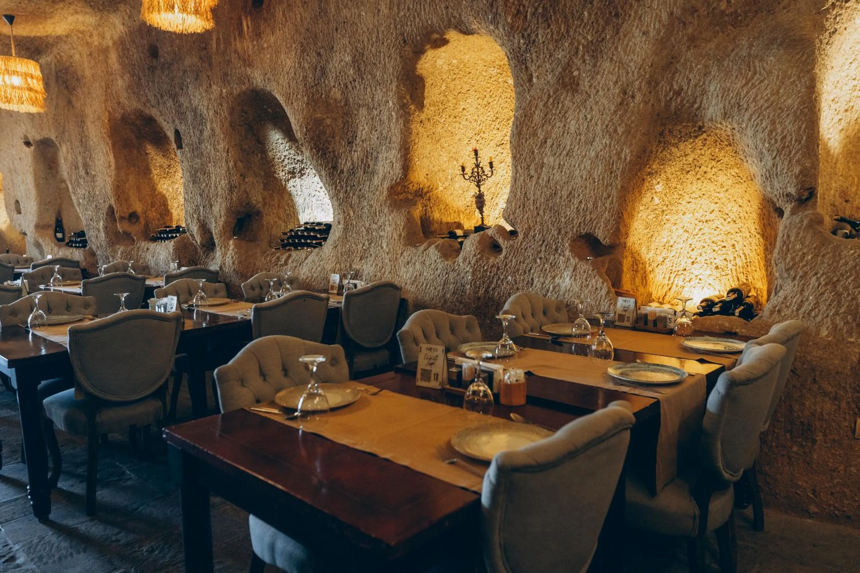 Dining area in Dere Suites Cappadocia