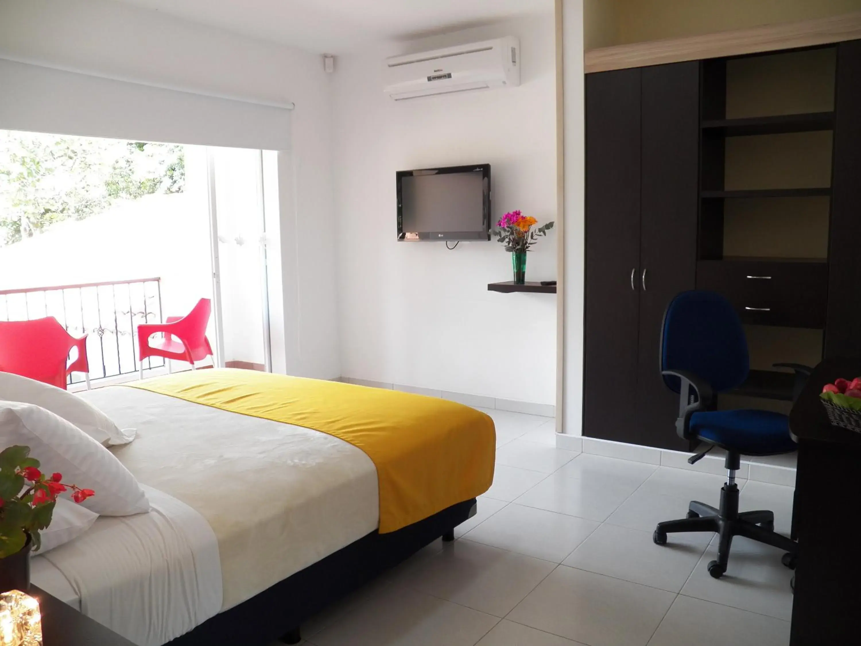 Decorative detail, Bed in Hotel Campestre Santa Monica Pance Decorative detail, Bed in Hotel Campestre Santa Monica Pance