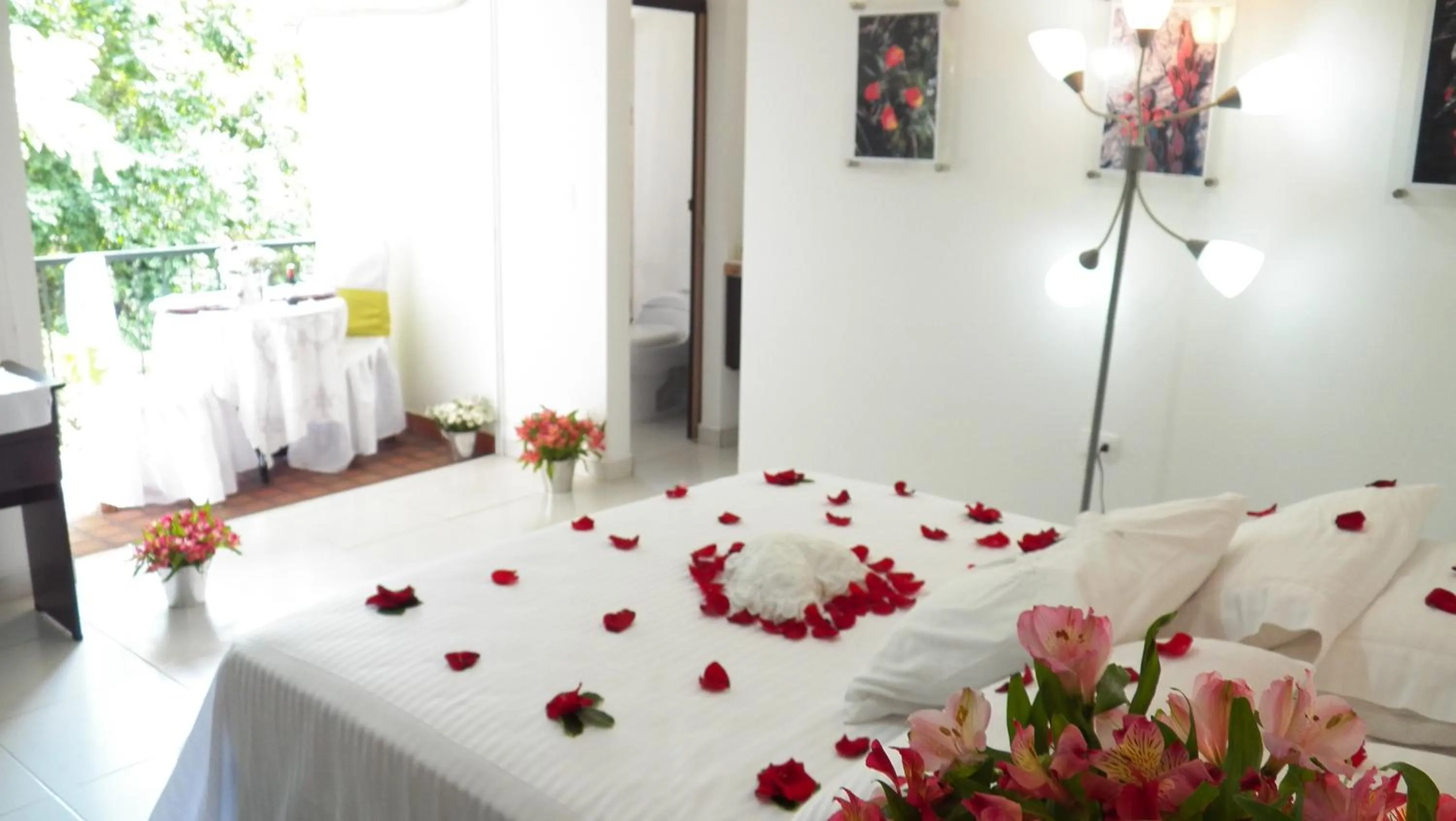 Bedroom, Bed in Hotel Campestre Santa Monica Pance