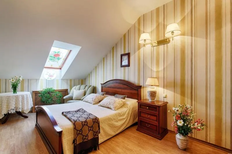 Bed in Khreschatyk Suites