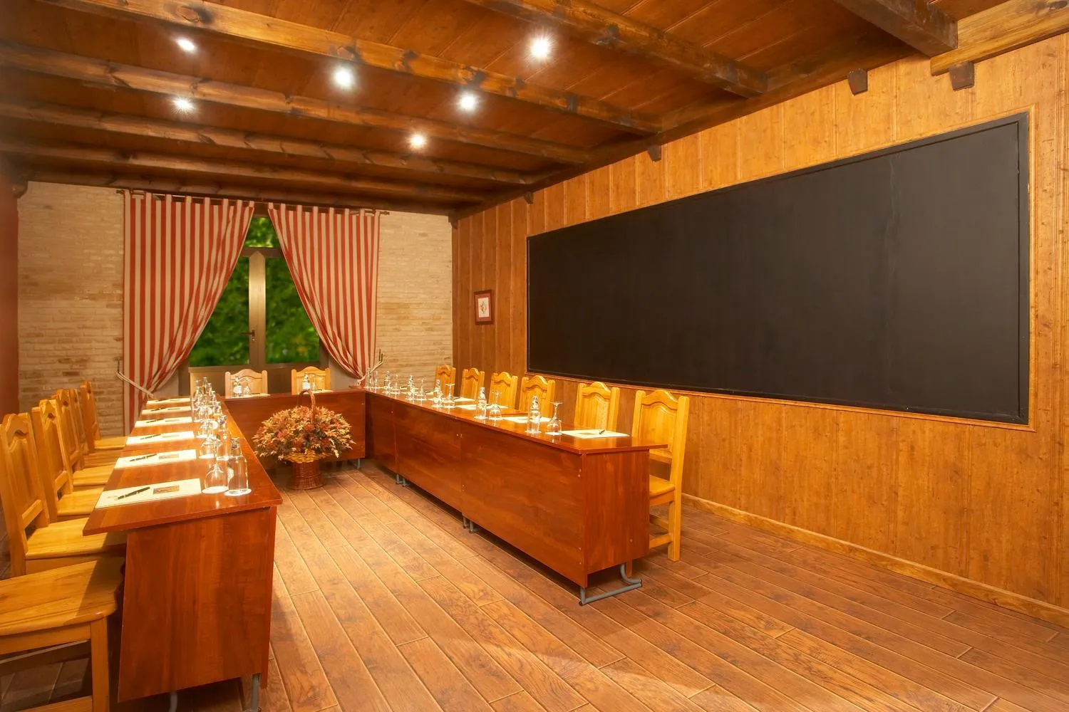 Business facilities in Hotel Real Monasterio de San Zoilo