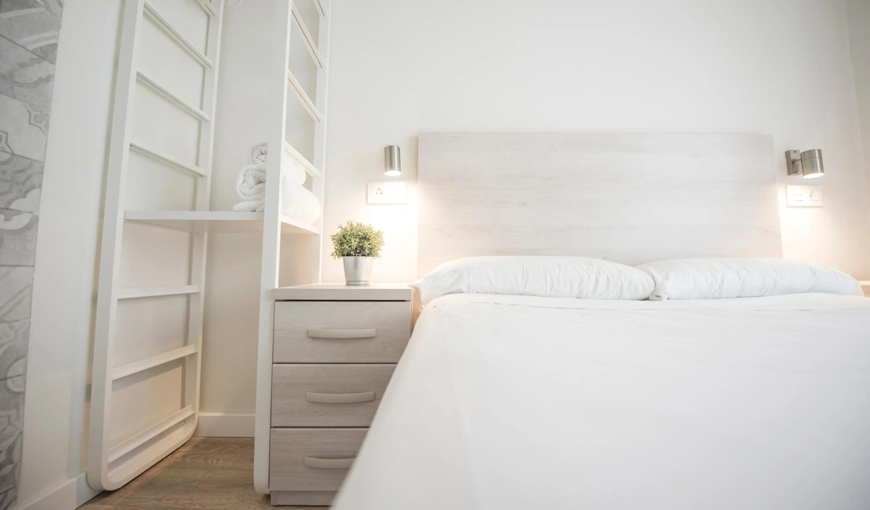 Photo of the whole room, Bed in Happy Hostal Carrales