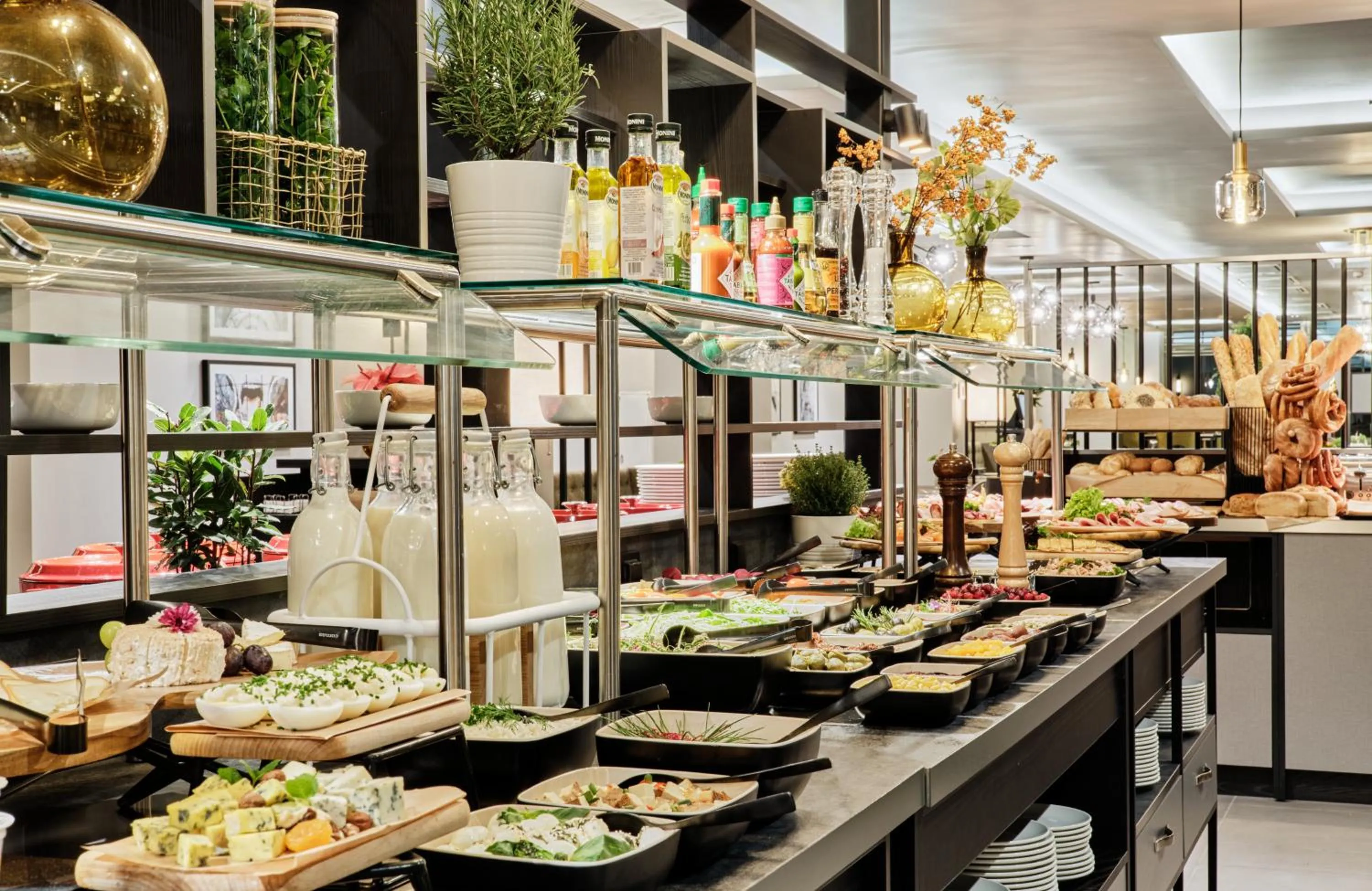 Breakfast in Leonardo Royal Hotel Warsaw