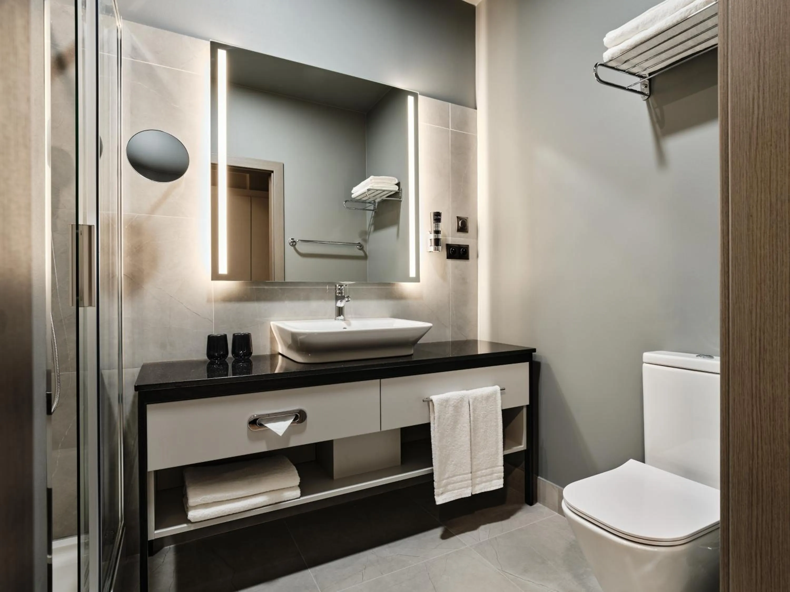 Bathroom in Leonardo Royal Hotel Warsaw