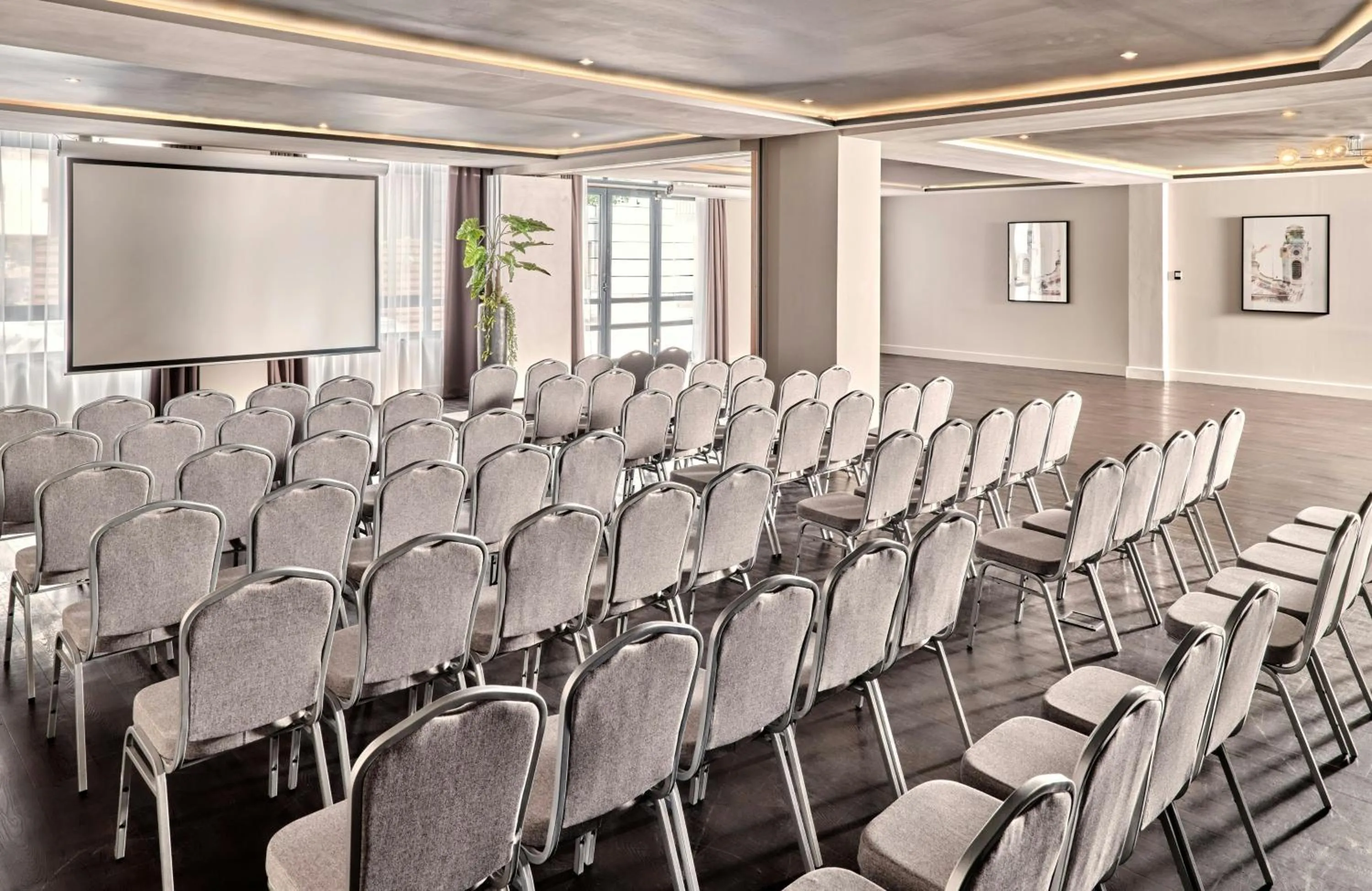 Meeting/conference room in Leonardo Royal Hotel Warsaw