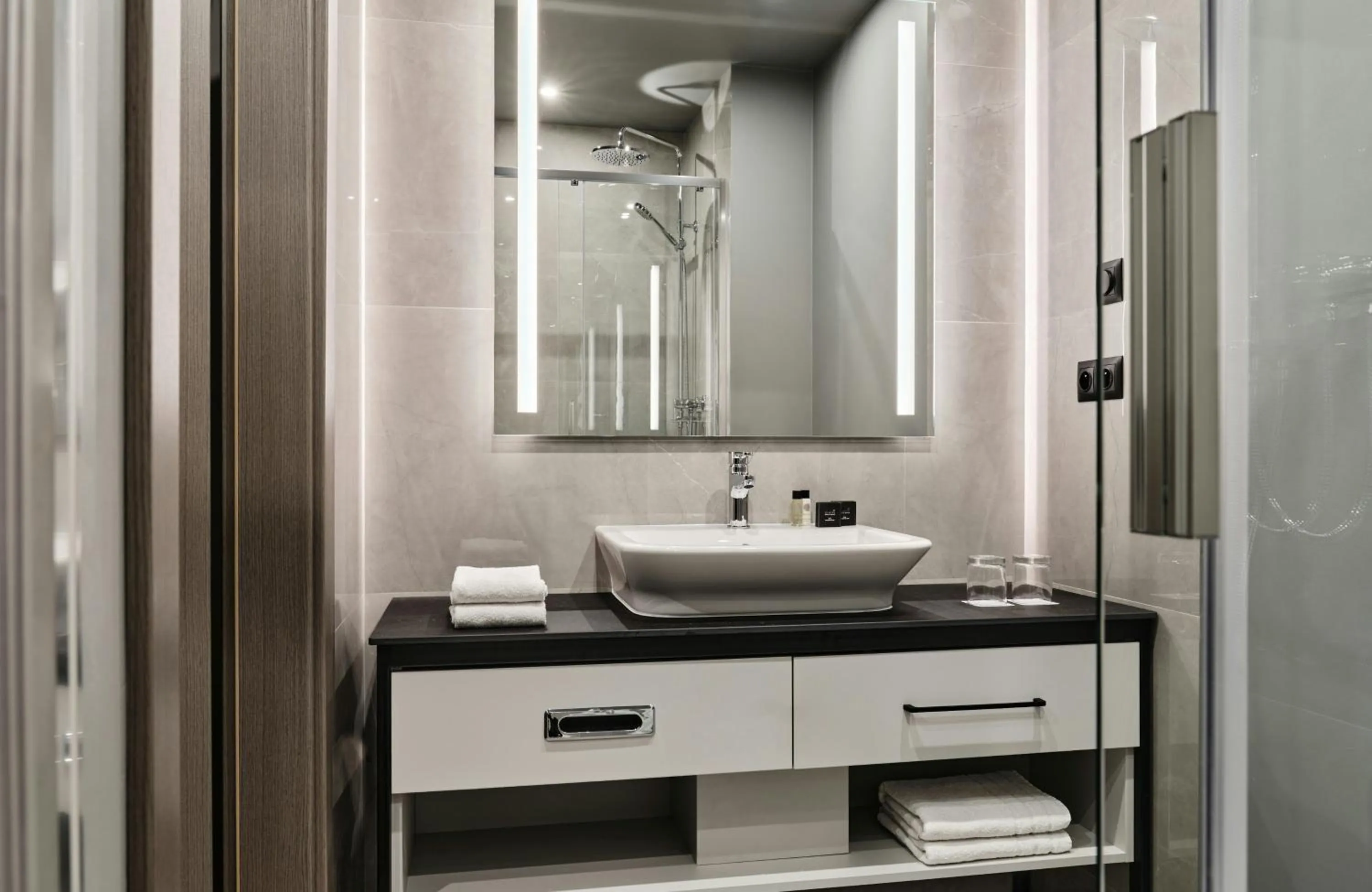 Bathroom in Leonardo Royal Hotel Warsaw