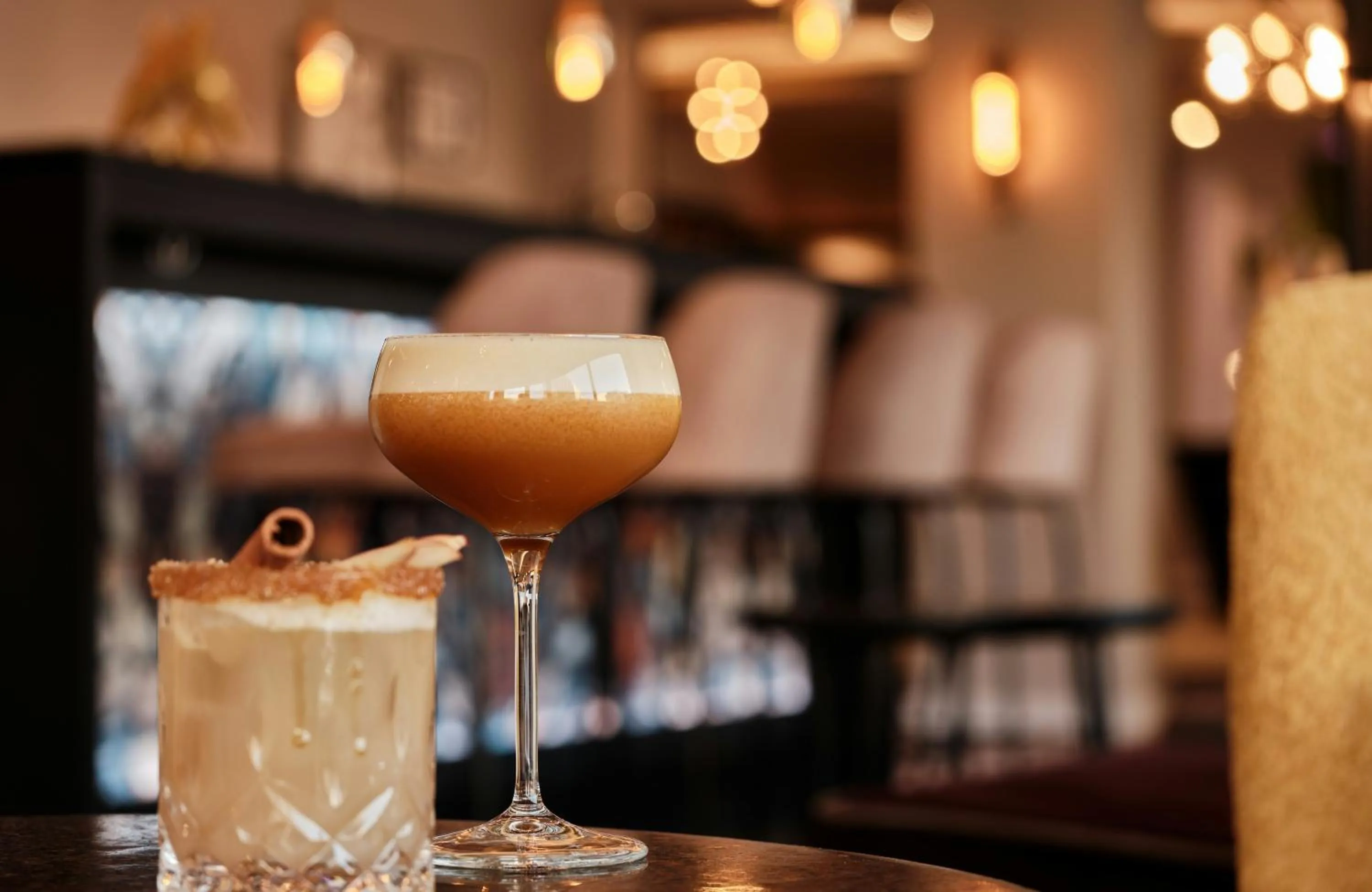 Lounge or bar in Leonardo Royal Hotel Warsaw