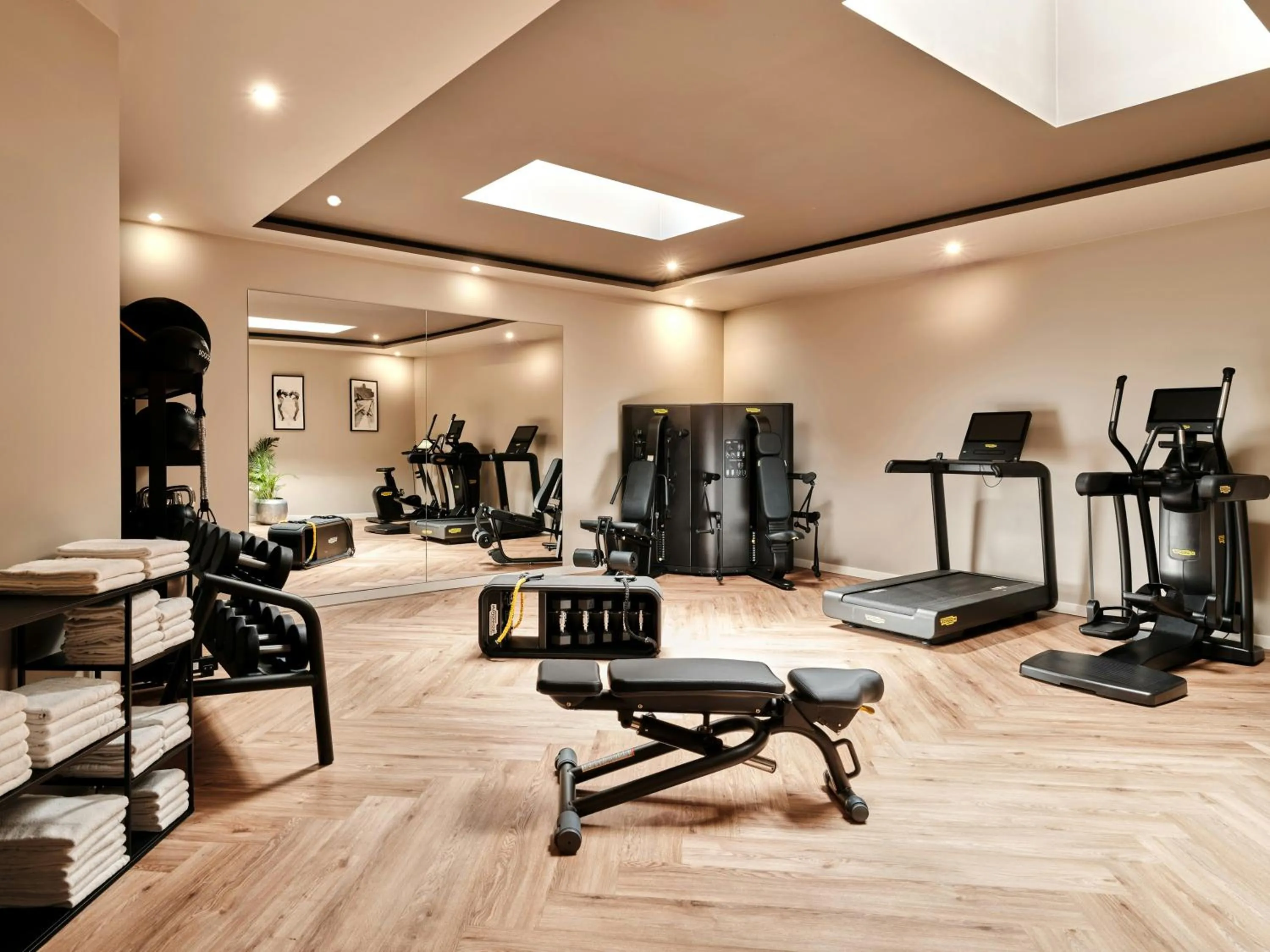 Fitness centre/facilities in Leonardo Royal Hotel Warsaw