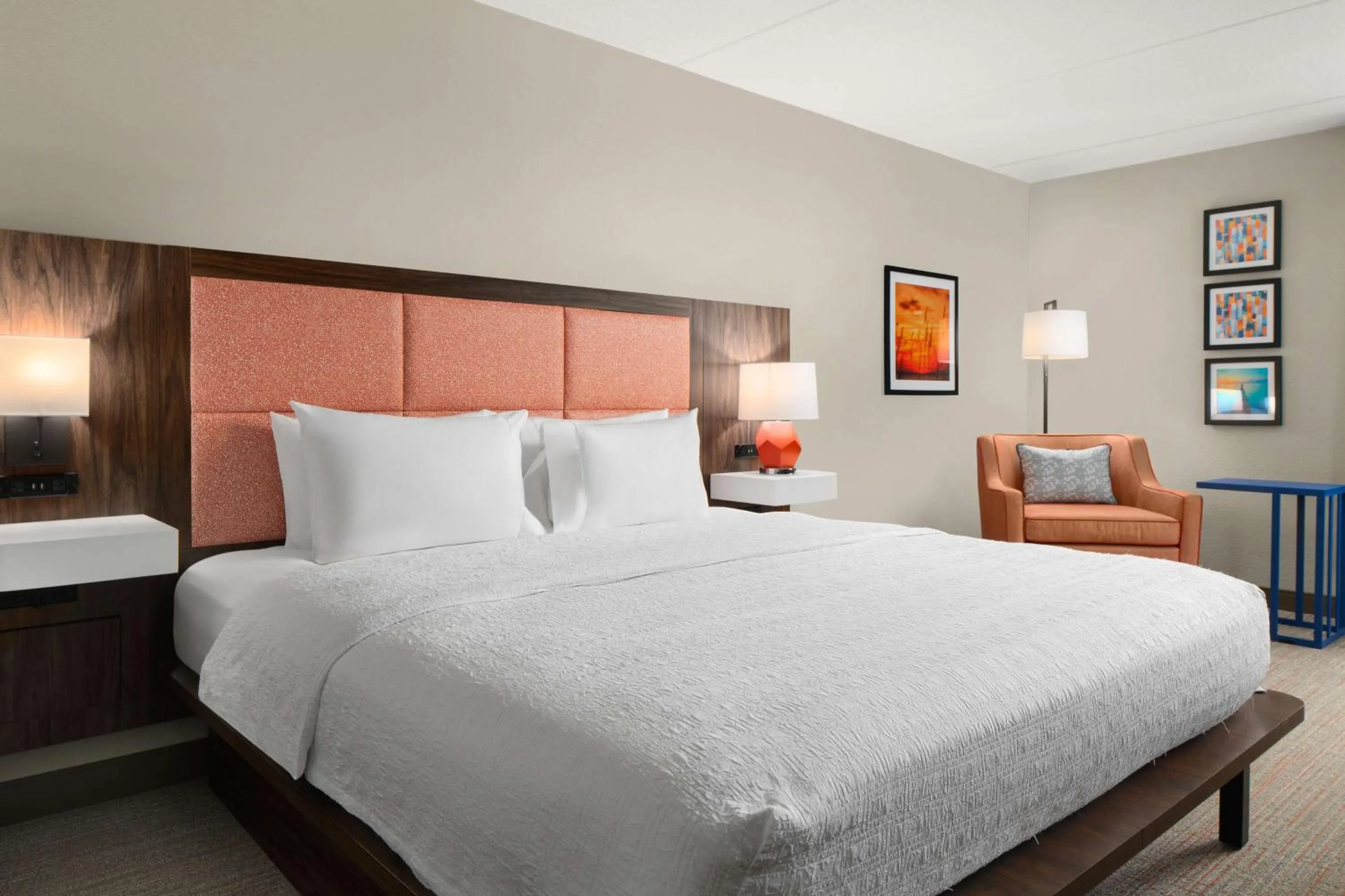 Bed in Hampton Inn Norfolk/Virginia Beach