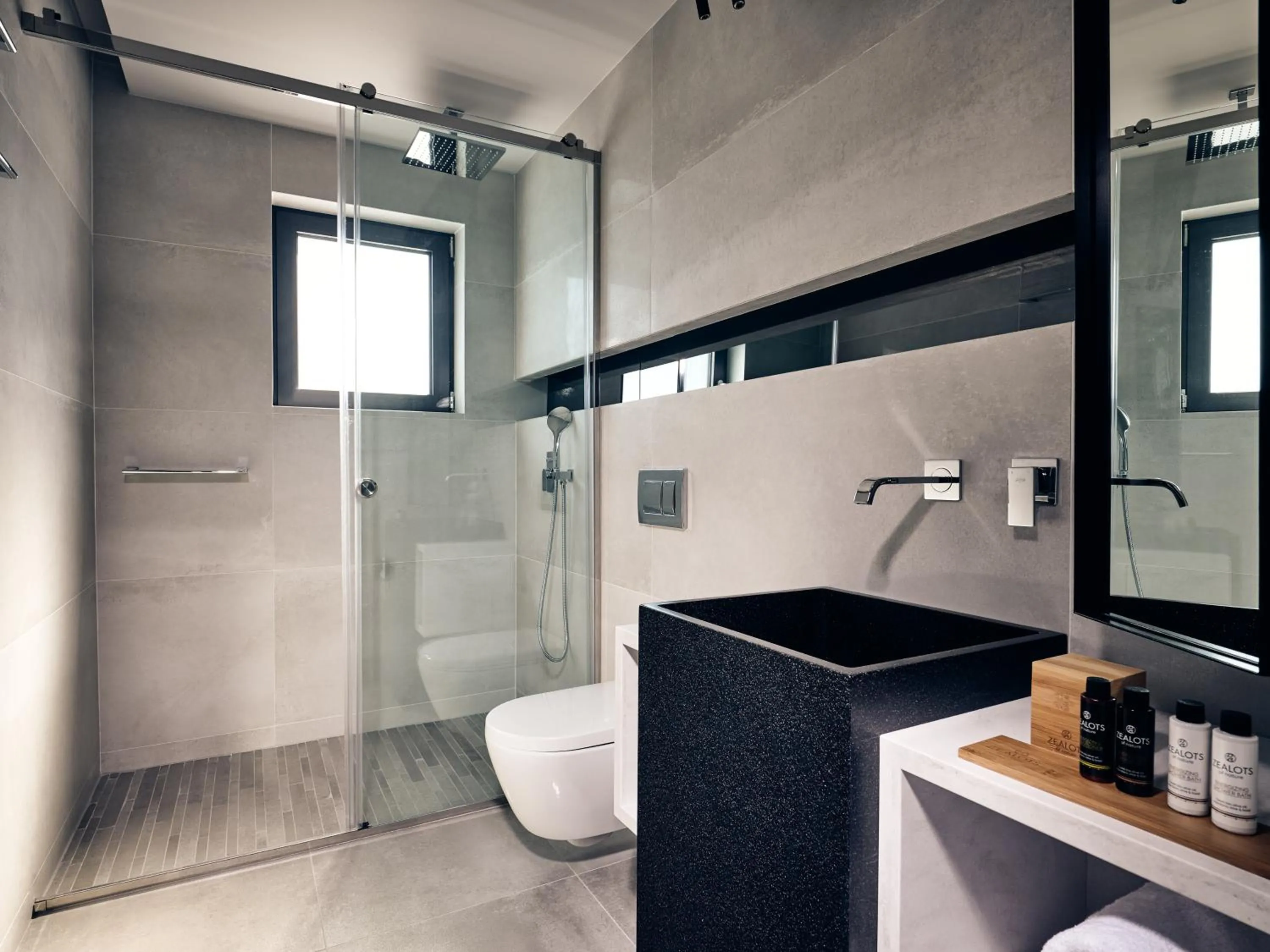 Bathroom in Sueño LUXURY VILLA, in Argasi 180 Iconic Sea View