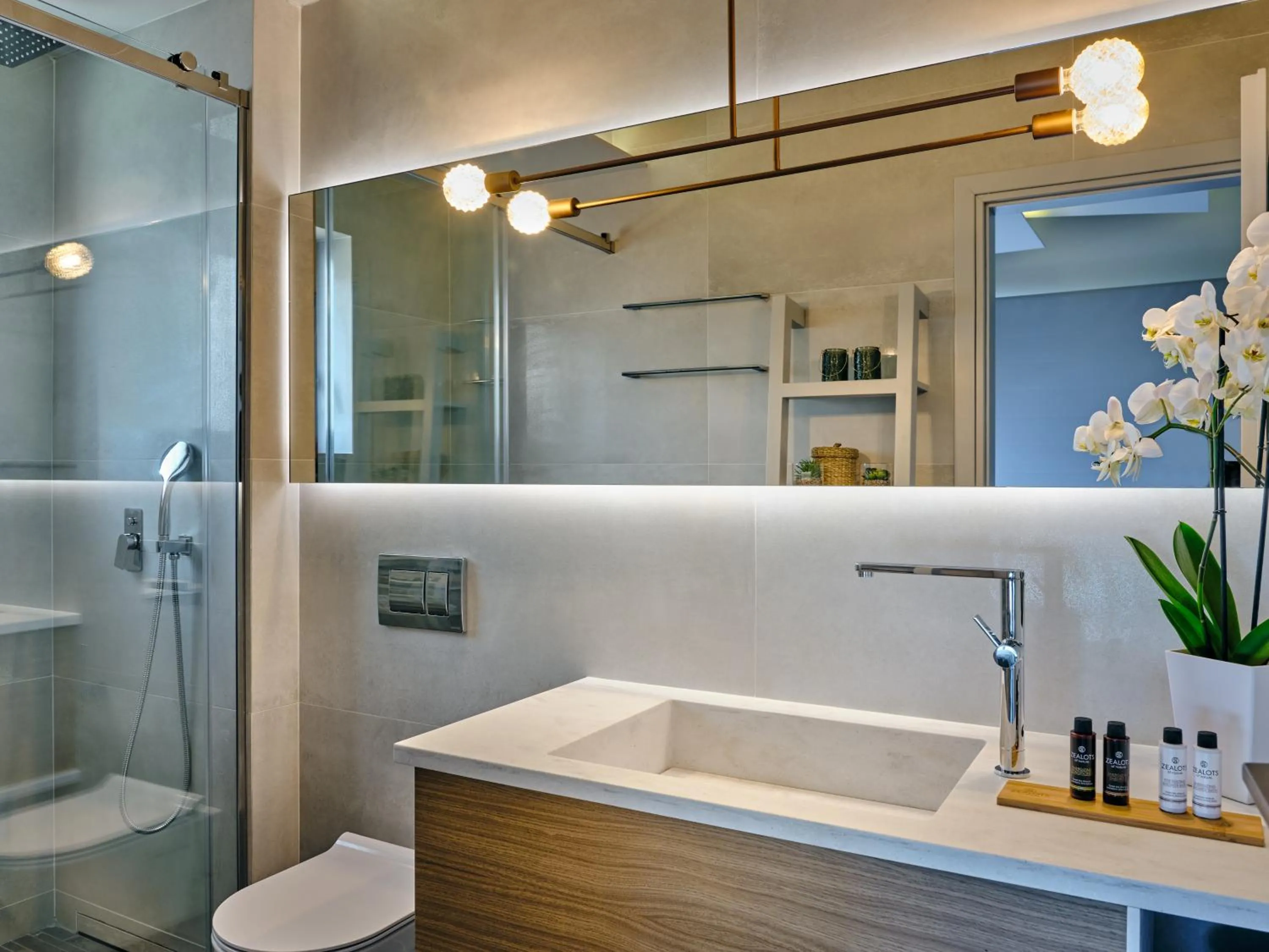Bathroom in Sueño LUXURY VILLA, in Argasi 180 Iconic Sea View