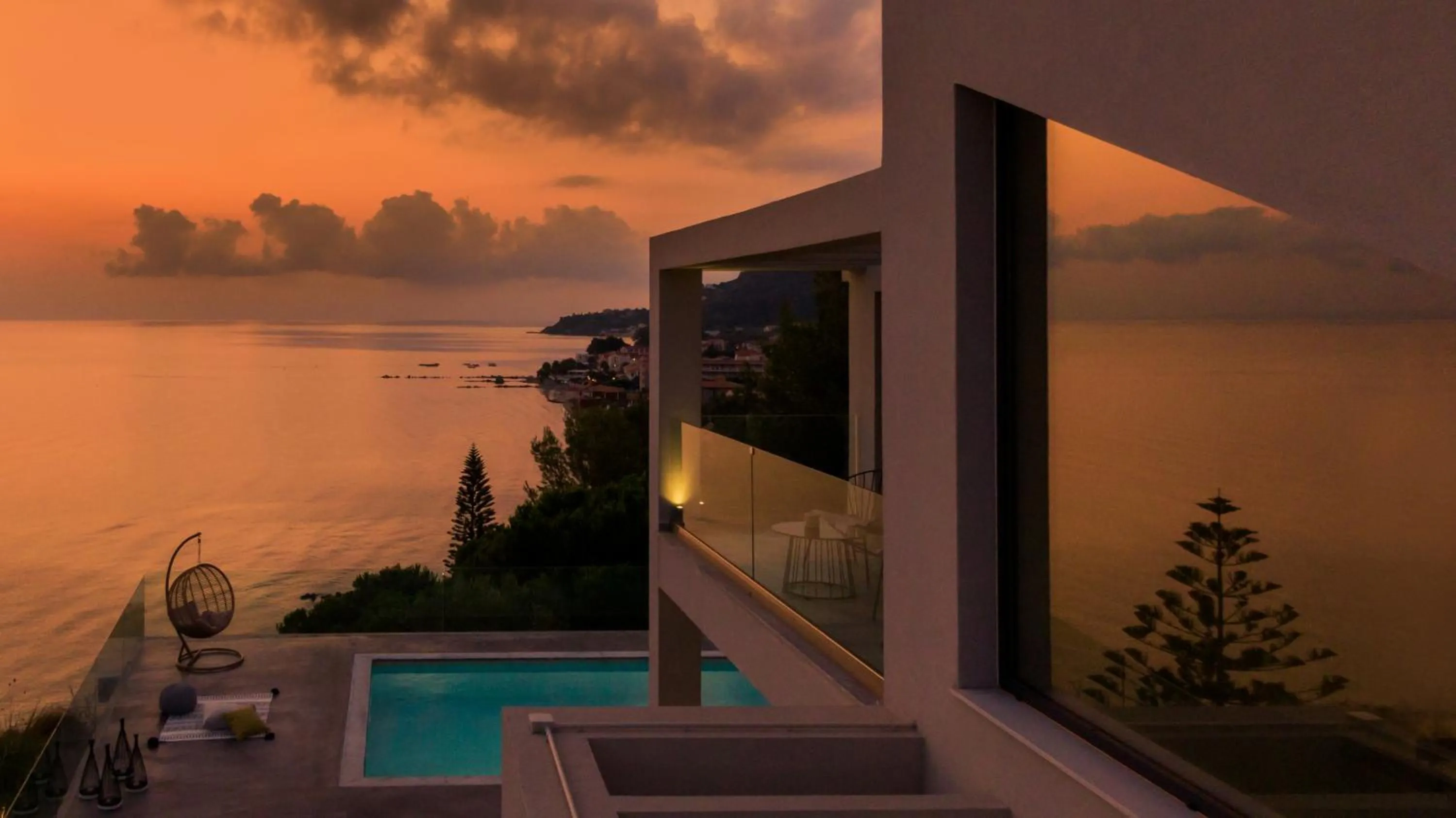 Day in Sueño LUXURY VILLA, in Argasi 180 Iconic Sea View
