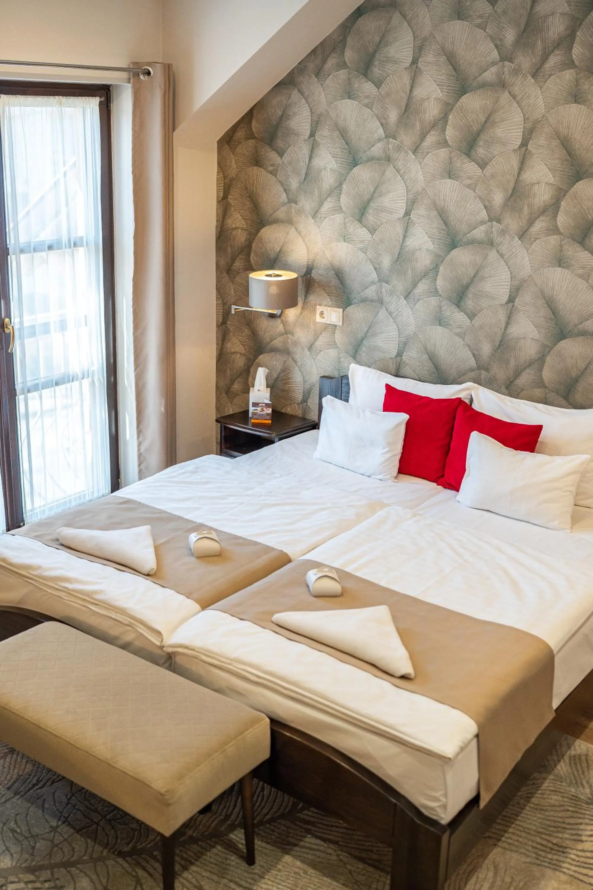 Bed in MeDoRa Park - Hotel MeDoRa***