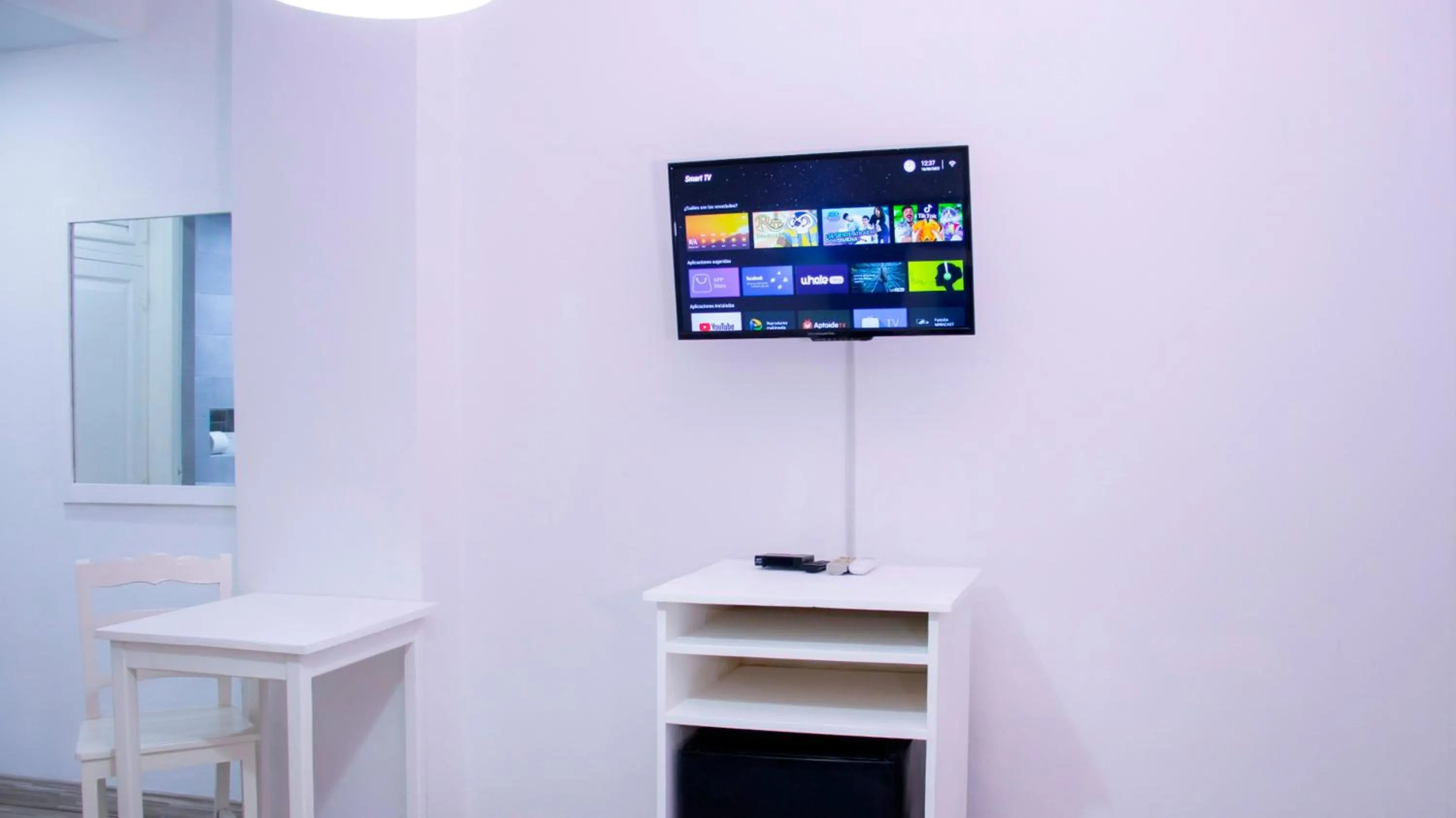 TV and multimedia in Hotel Capriccio Mare y Restaurante