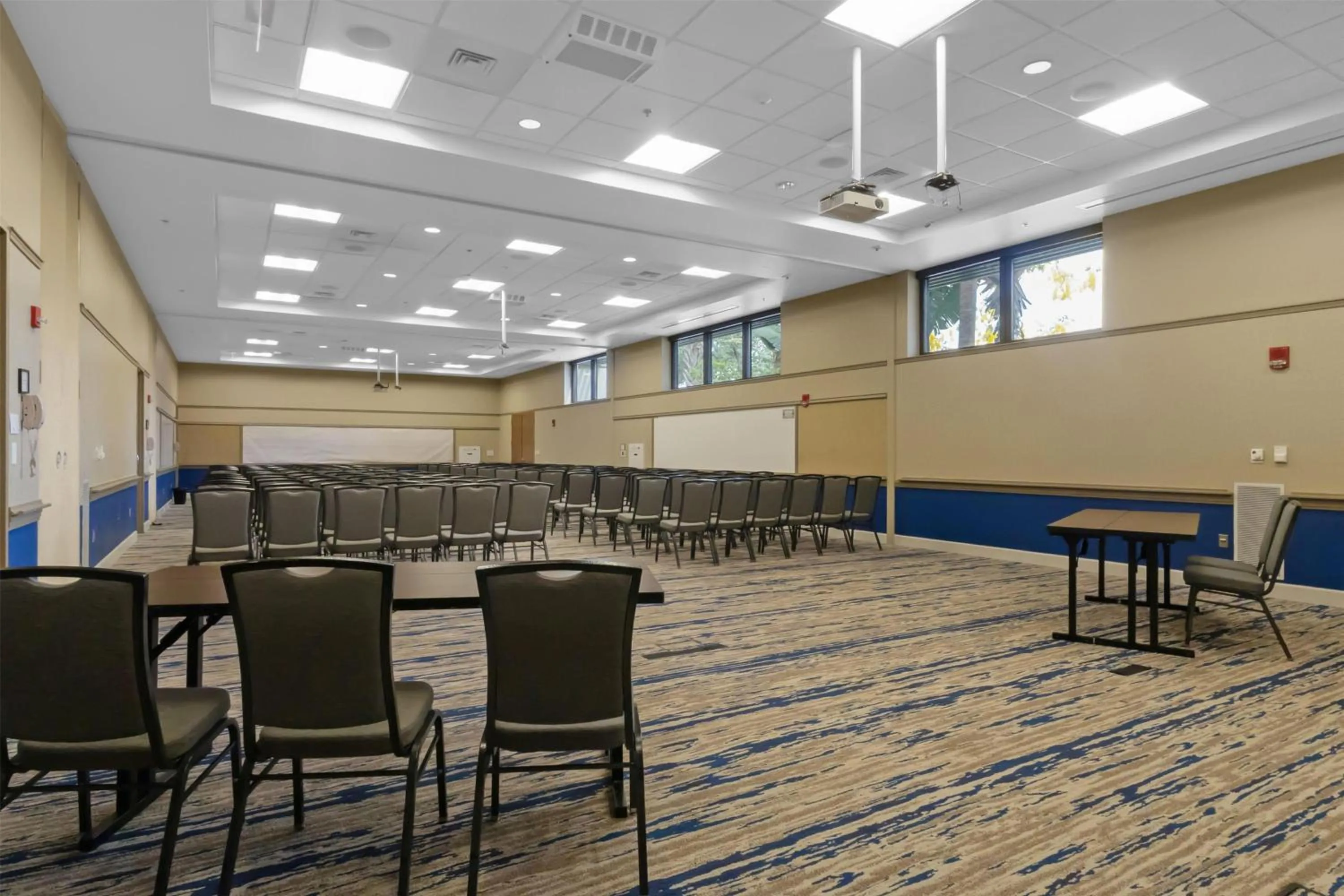 Meeting/conference room in DoubleTree by Hilton Palm Beach Gardens
