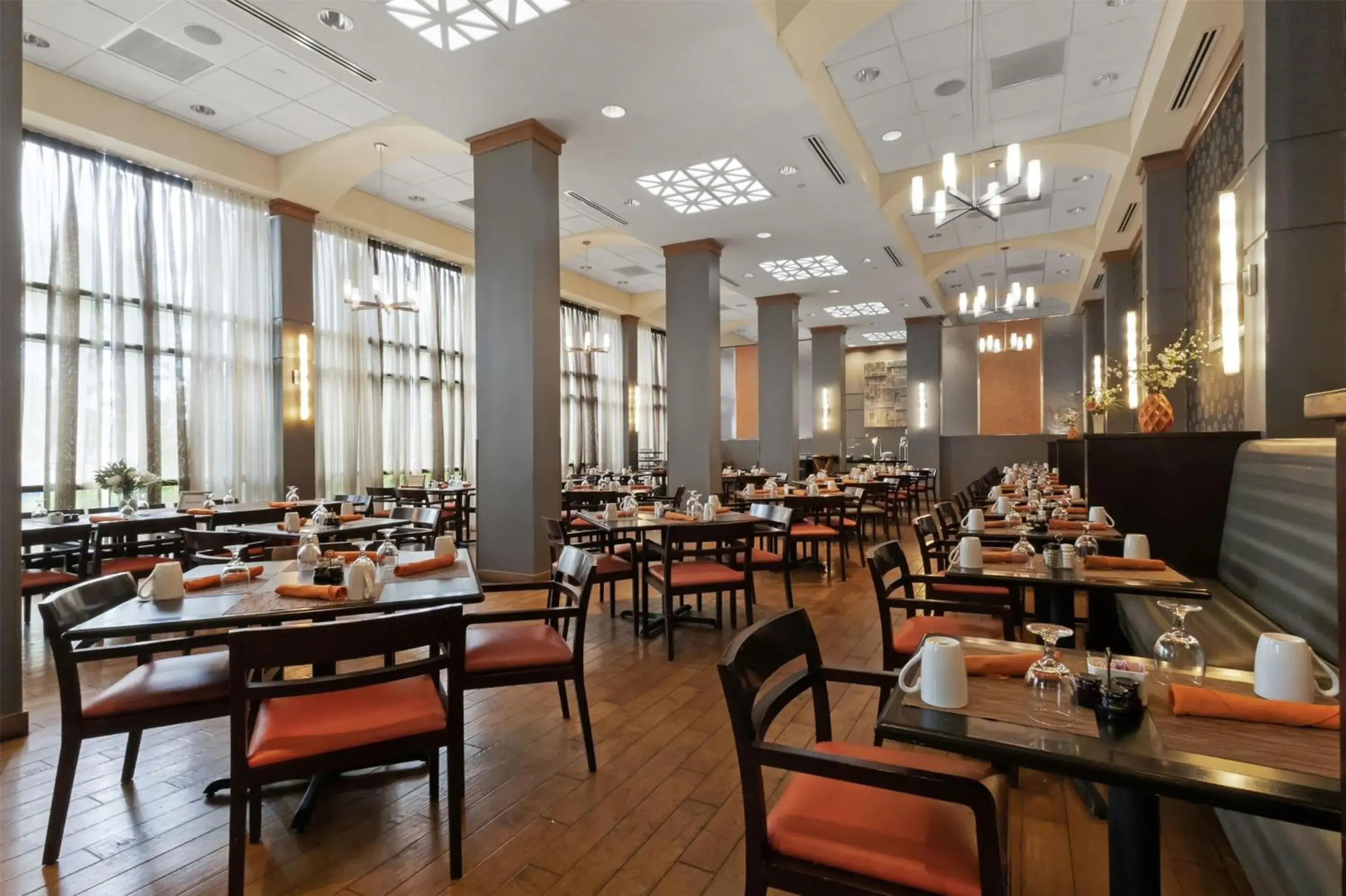 Restaurant/places to eat in DoubleTree by Hilton Palm Beach Gardens Restaurant/places to eat in DoubleTree by Hilton Palm Beach Gardens