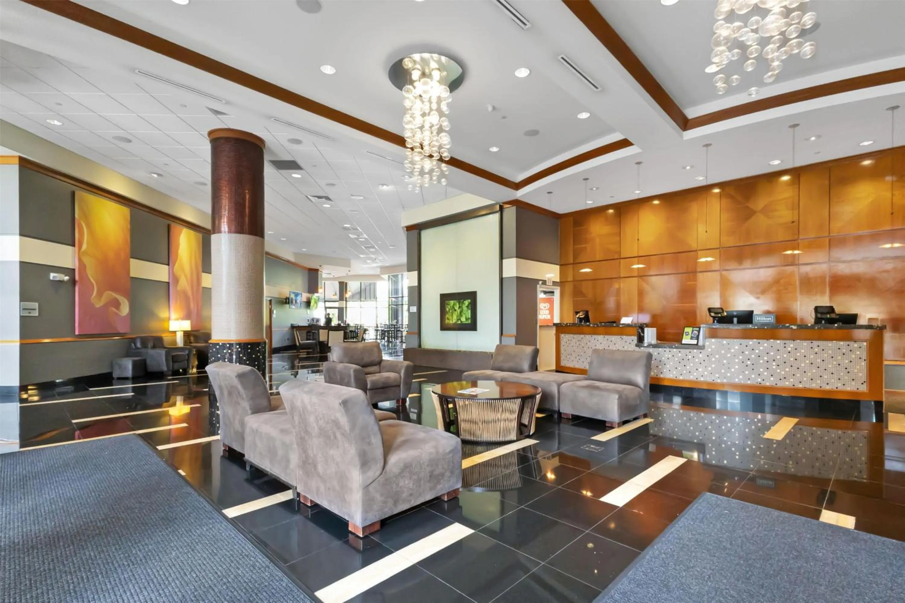 Lobby or reception in DoubleTree by Hilton Palm Beach Gardens