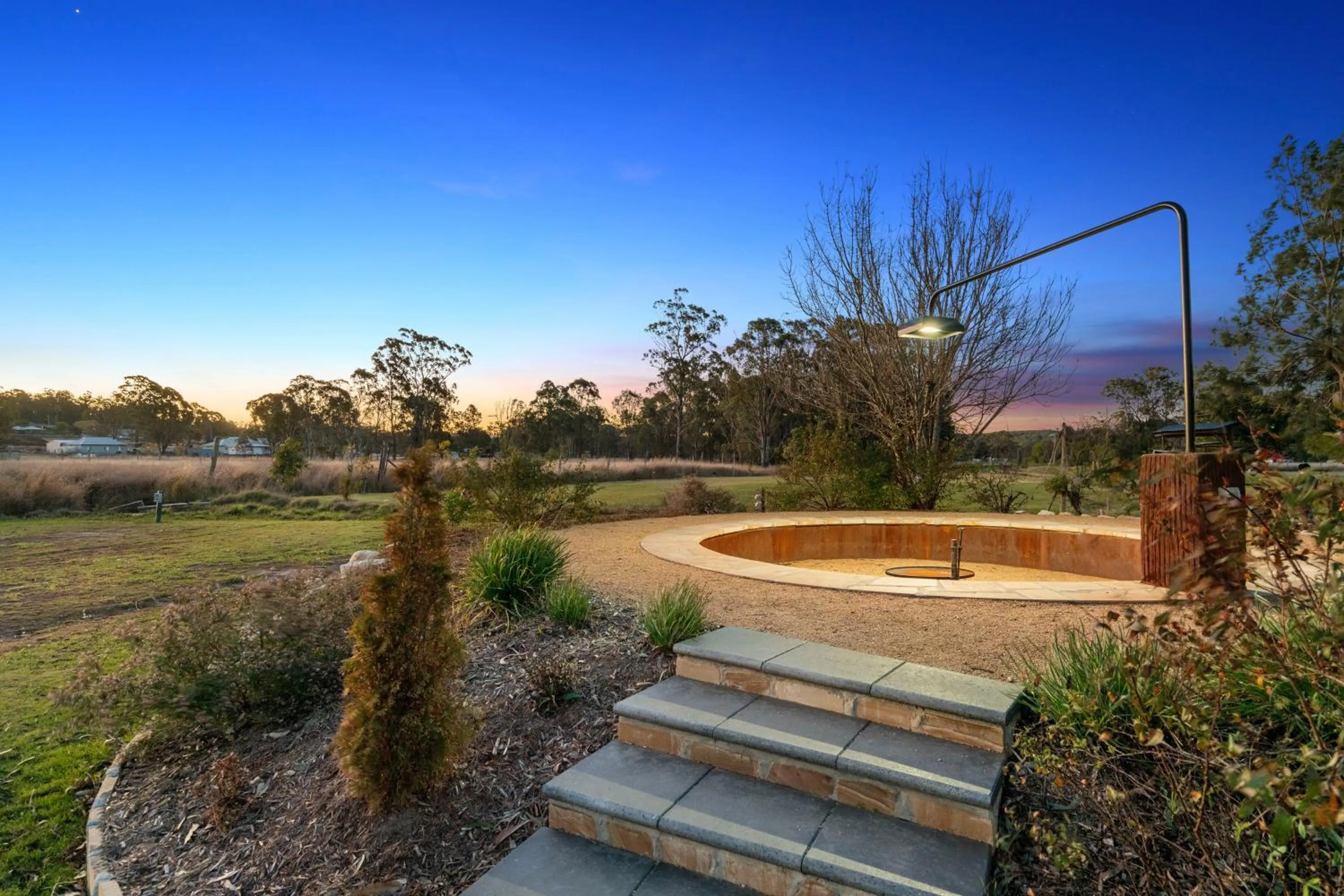 Garden view in Crows Nest Tourist Park