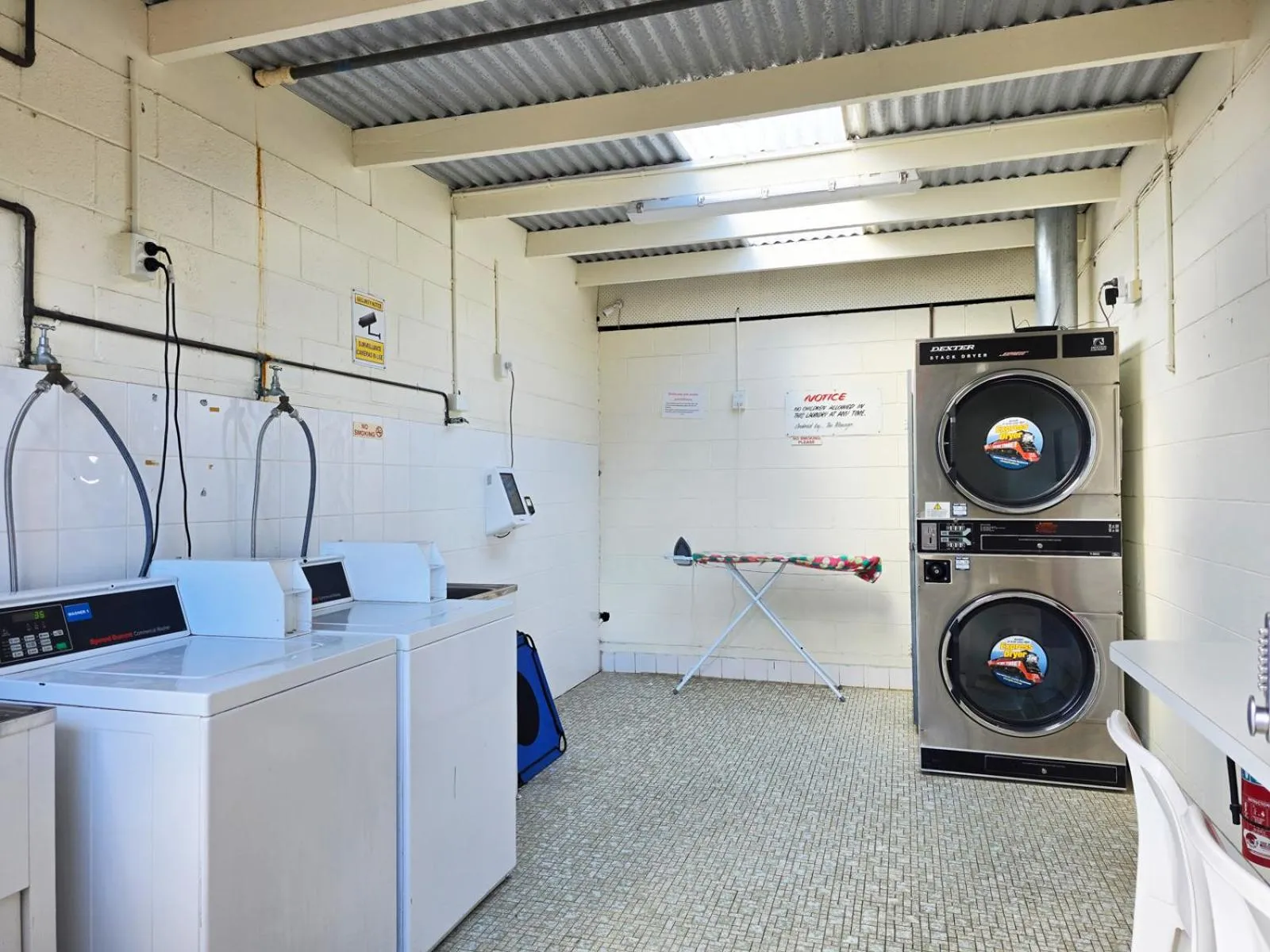 laundry in Crows Nest Tourist Park