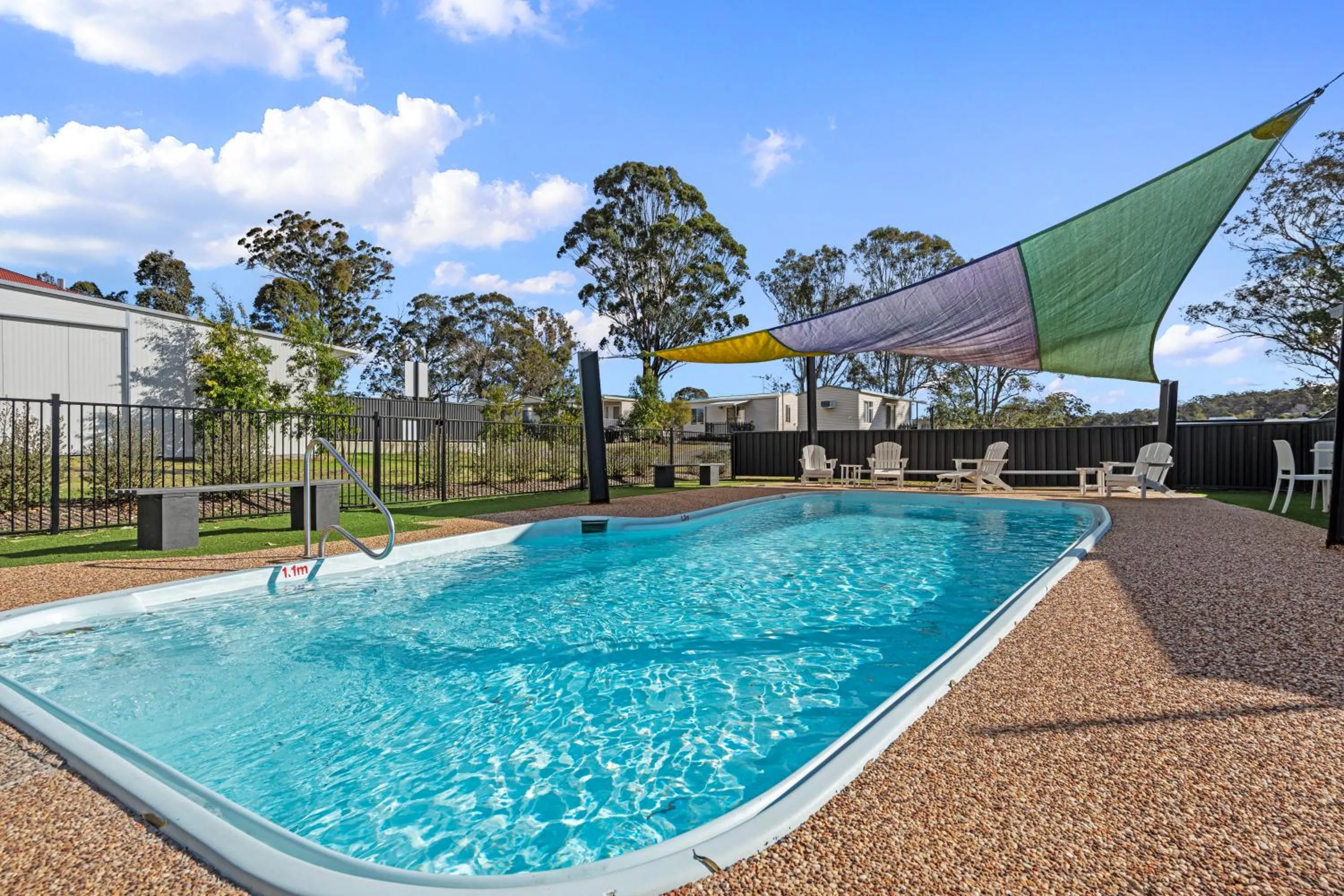 Swimming pool in Crows Nest Tourist Park