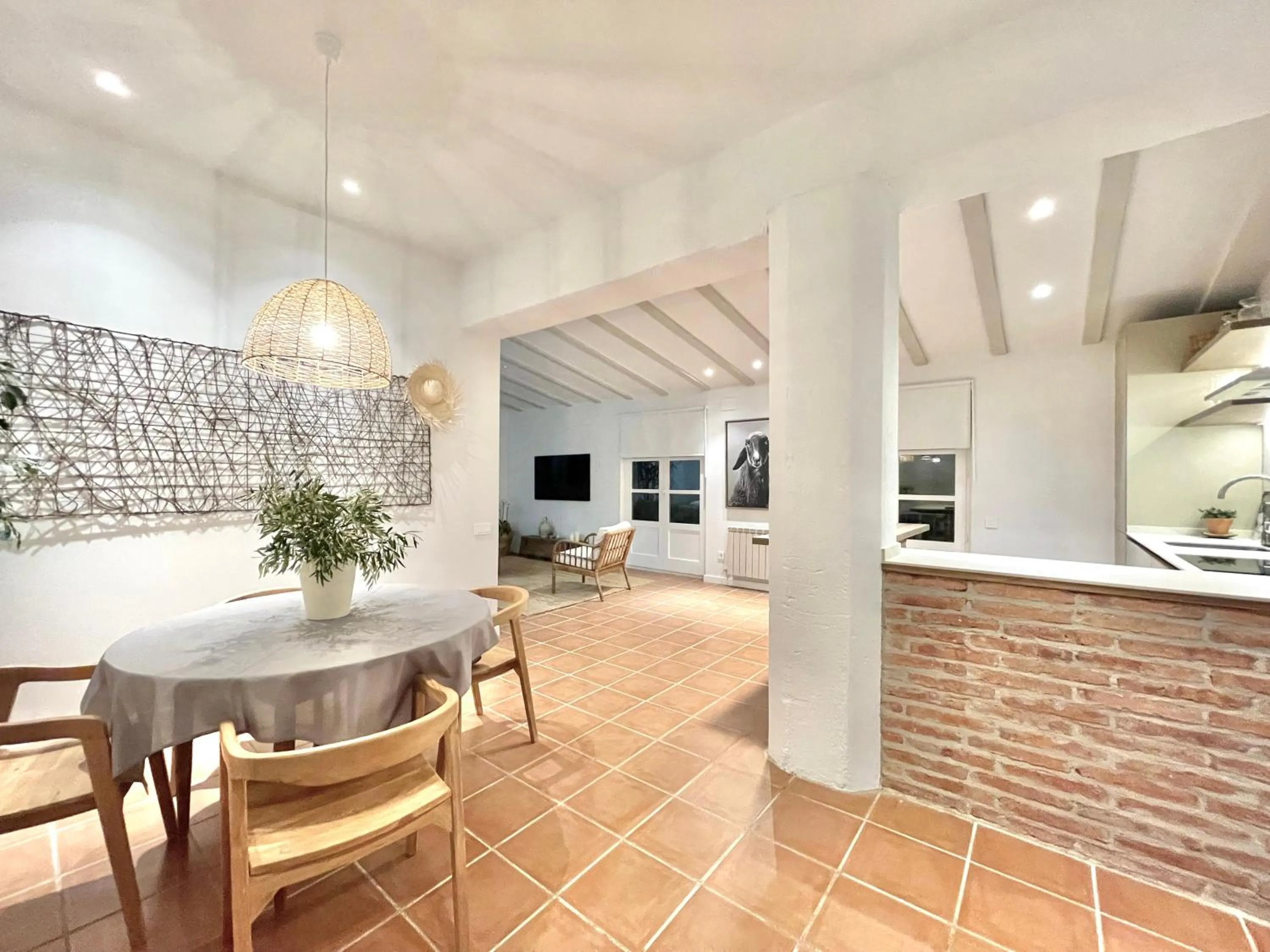 Dining area in Comarquinal Bioresort Penedes