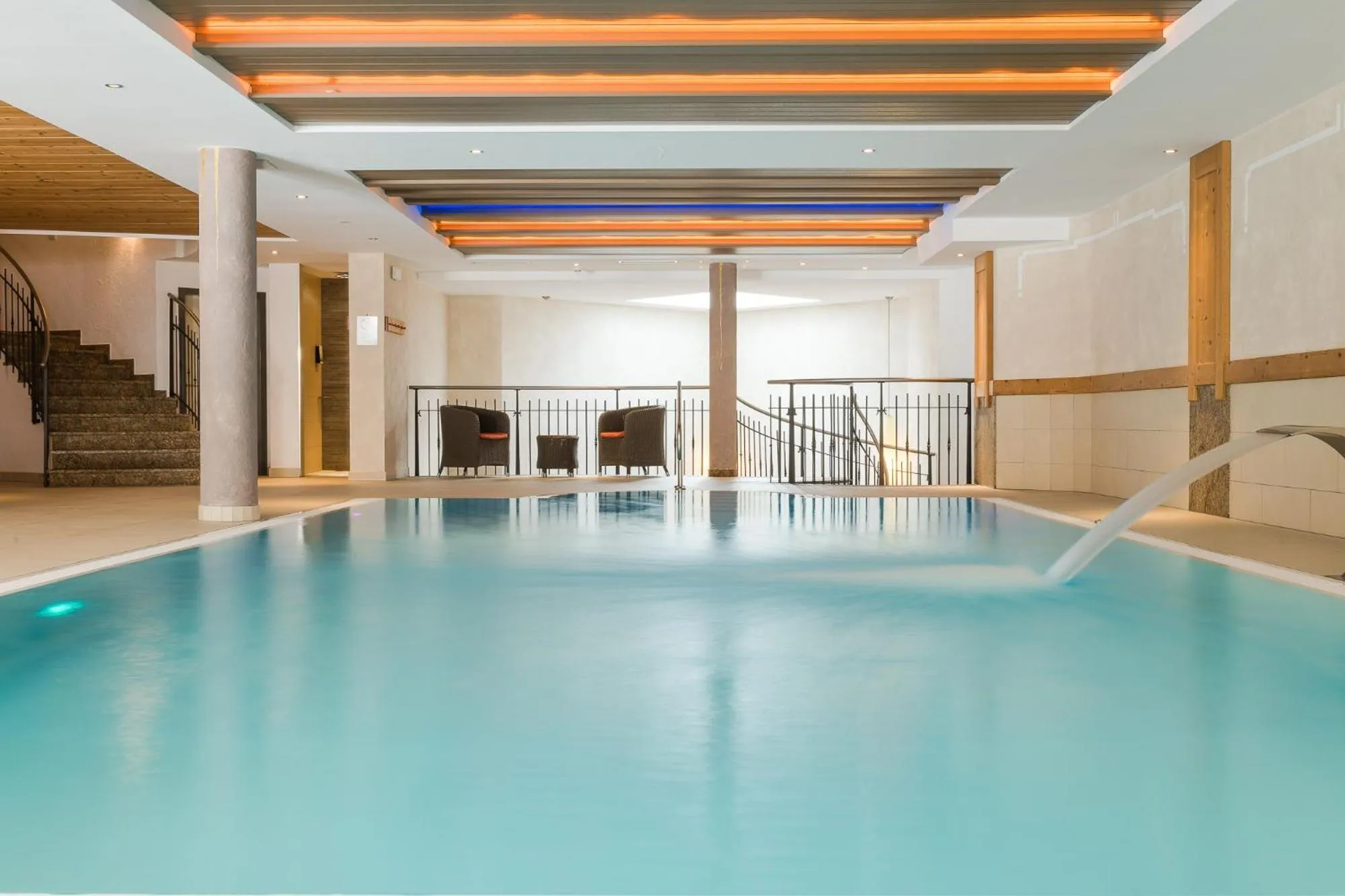 Swimming pool in Hotel Lärchenhof