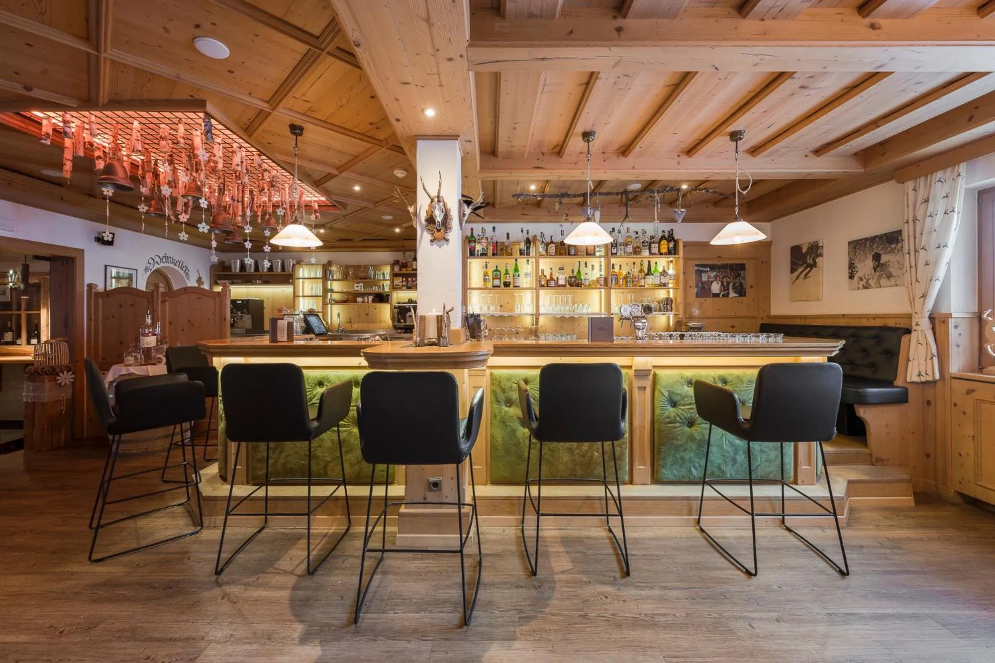 Lounge or bar in Hotel Lärchenhof