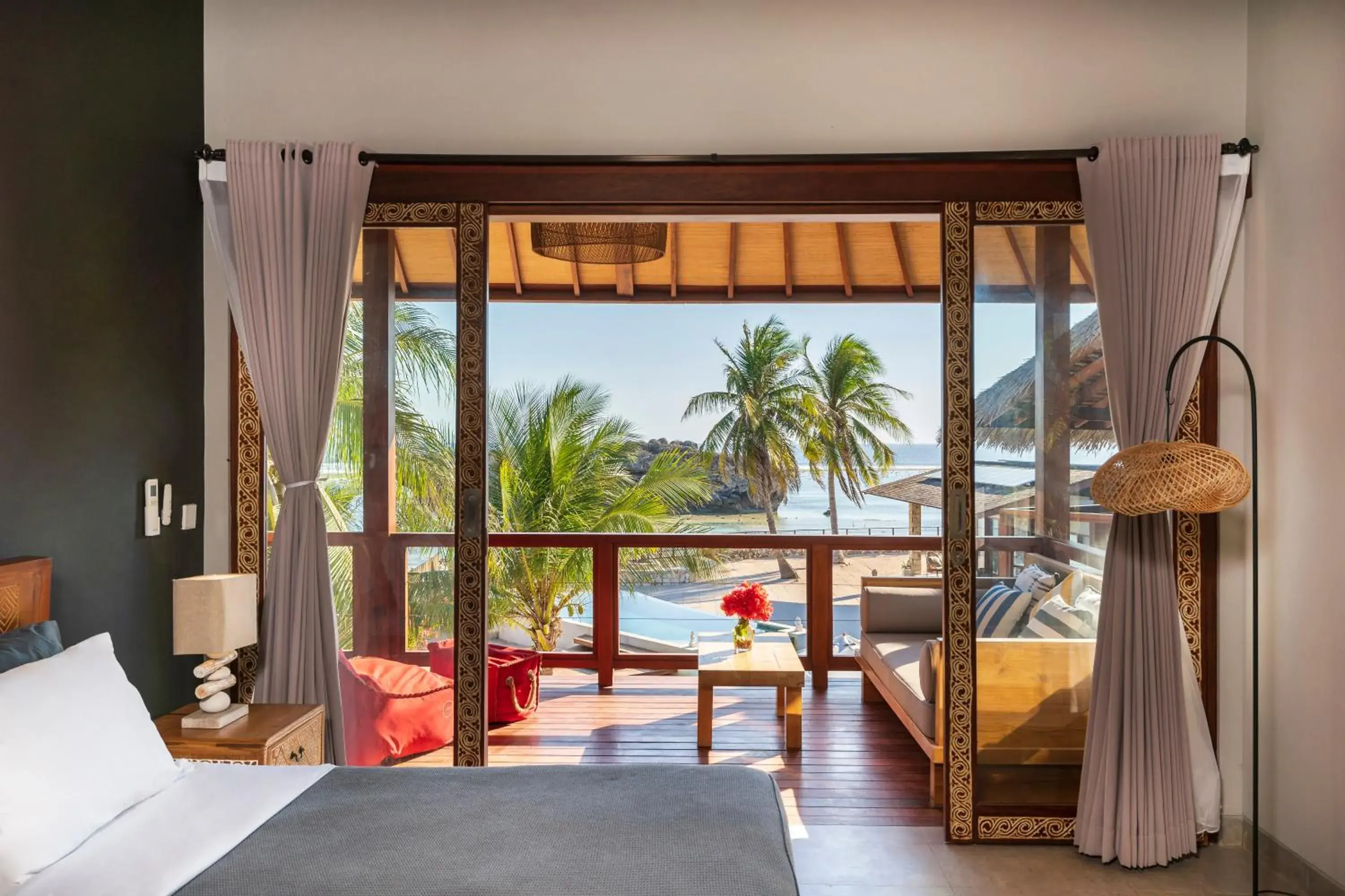 Deluxe Double Room with Balcony and Sea View in Manduna Resort Deluxe Double Room with Balcony and Sea View in Manduna Resort