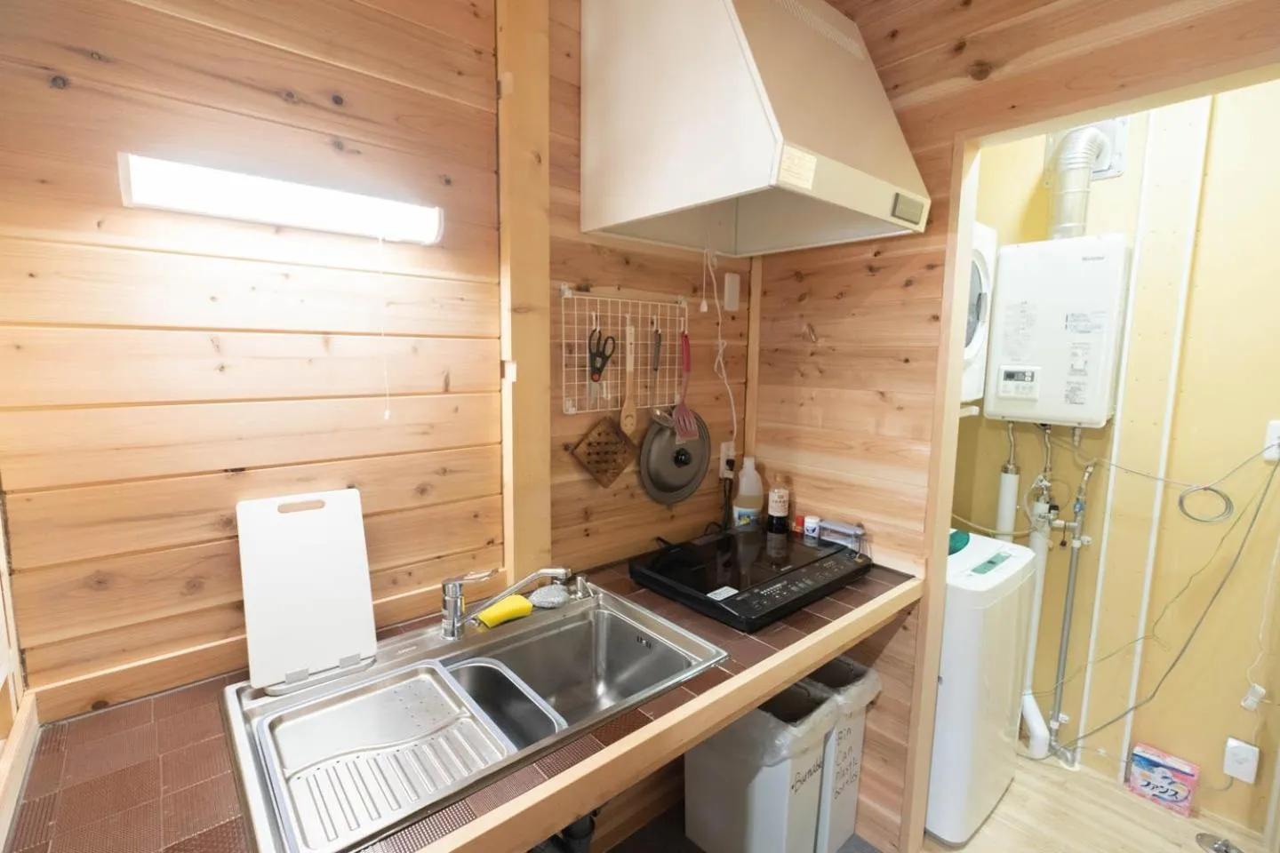 Kitchen or kitchenette in LAKE TOYA Logde SIGRA