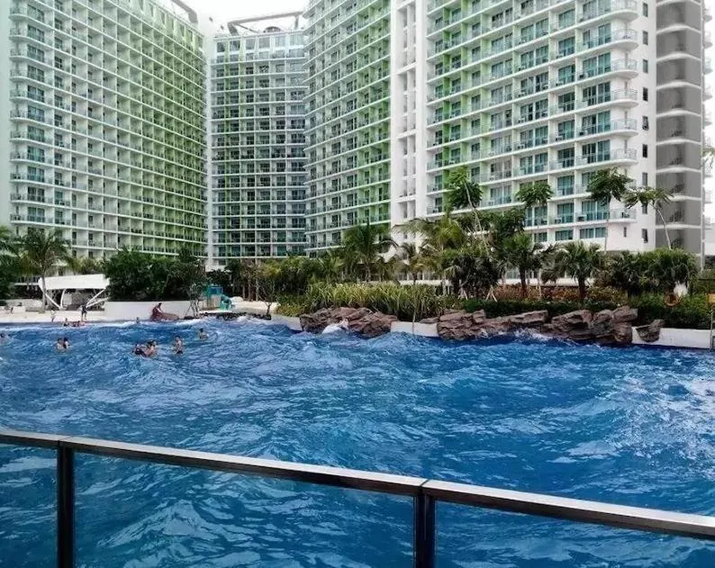 Swimming pool in Azure Urban Resort Staycation