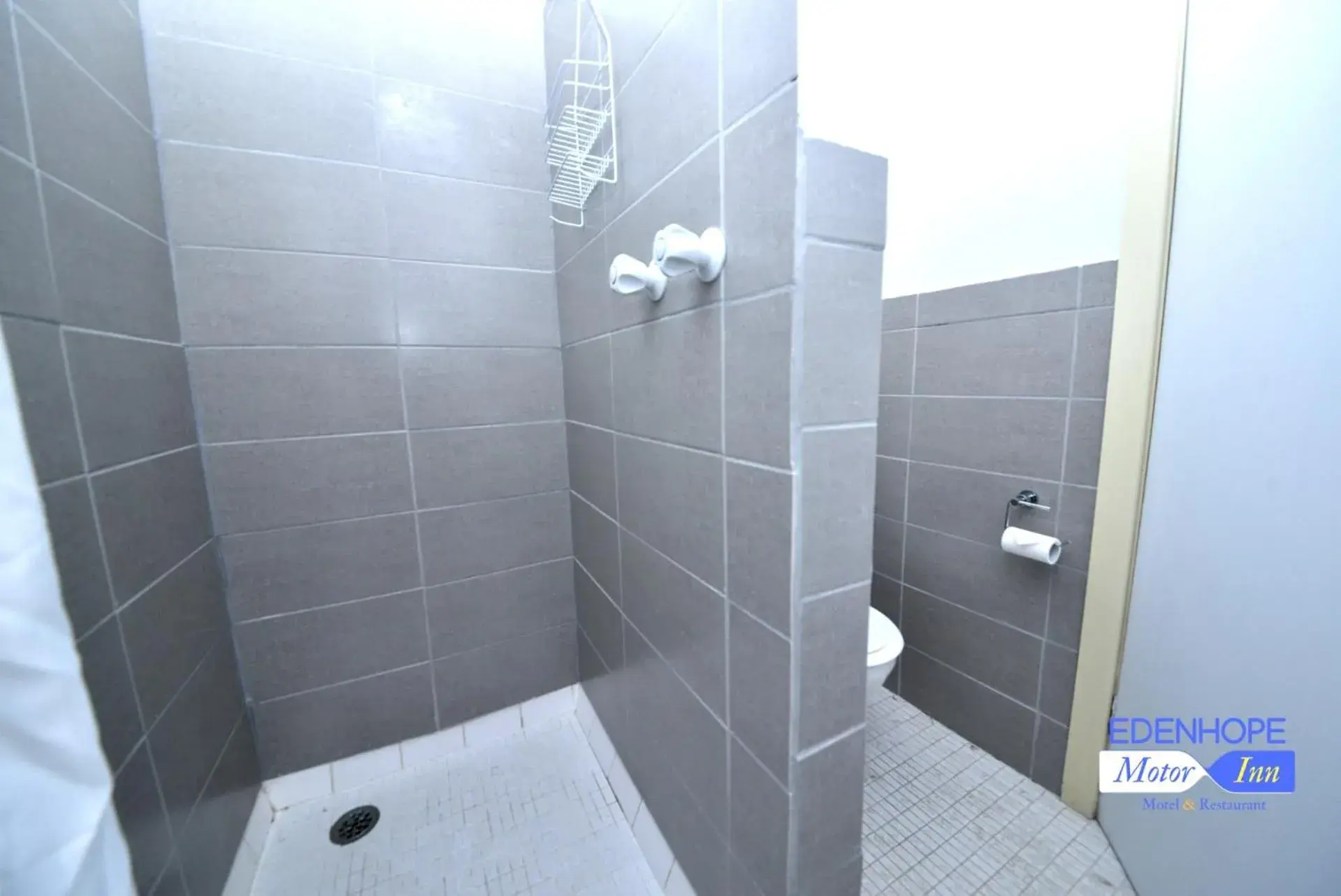 Queen Room - single occupancy in Edenhope Motor Inn Queen Room - single occupancy in Edenhope Motor Inn