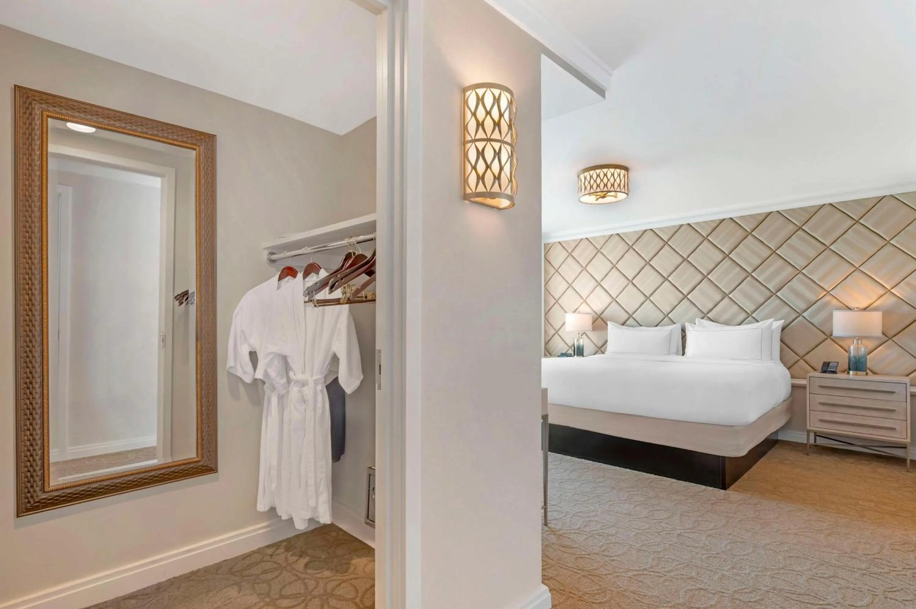 Bed in Hilton Virginia Beach Oceanfront