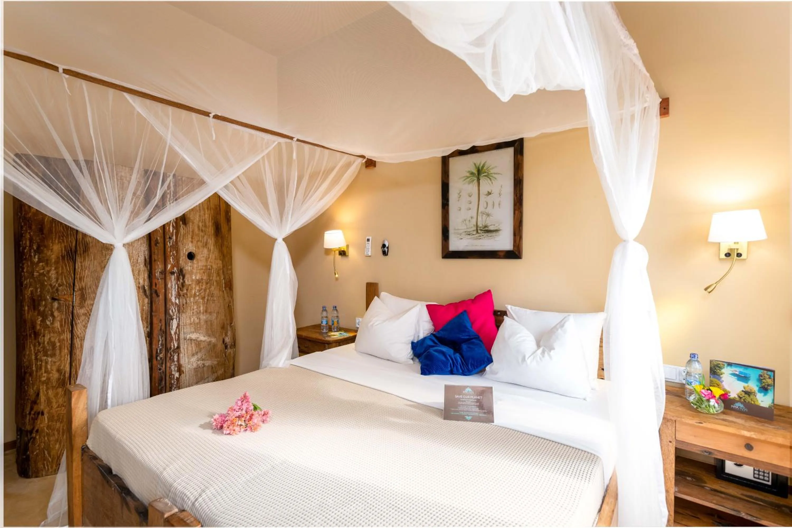 Bed in Clove Island Villas & Spa