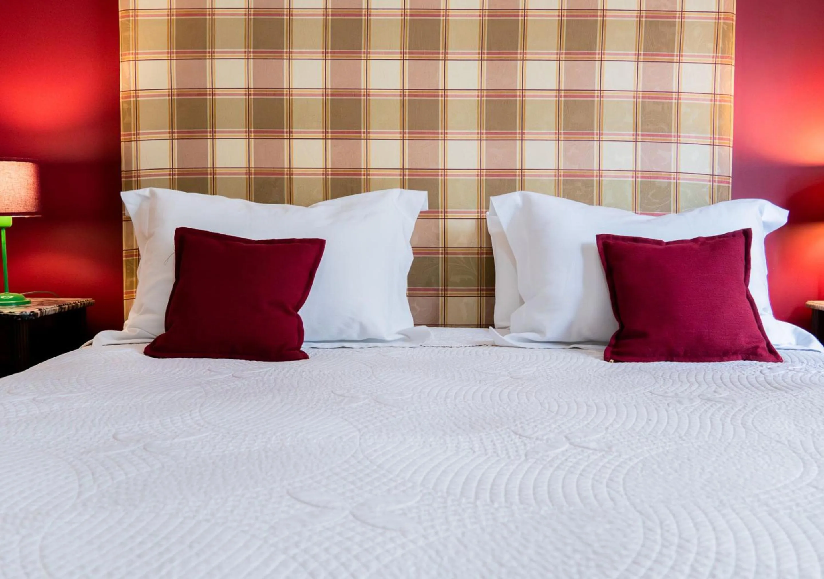 Bed in Moreno 820 by DOT Suites