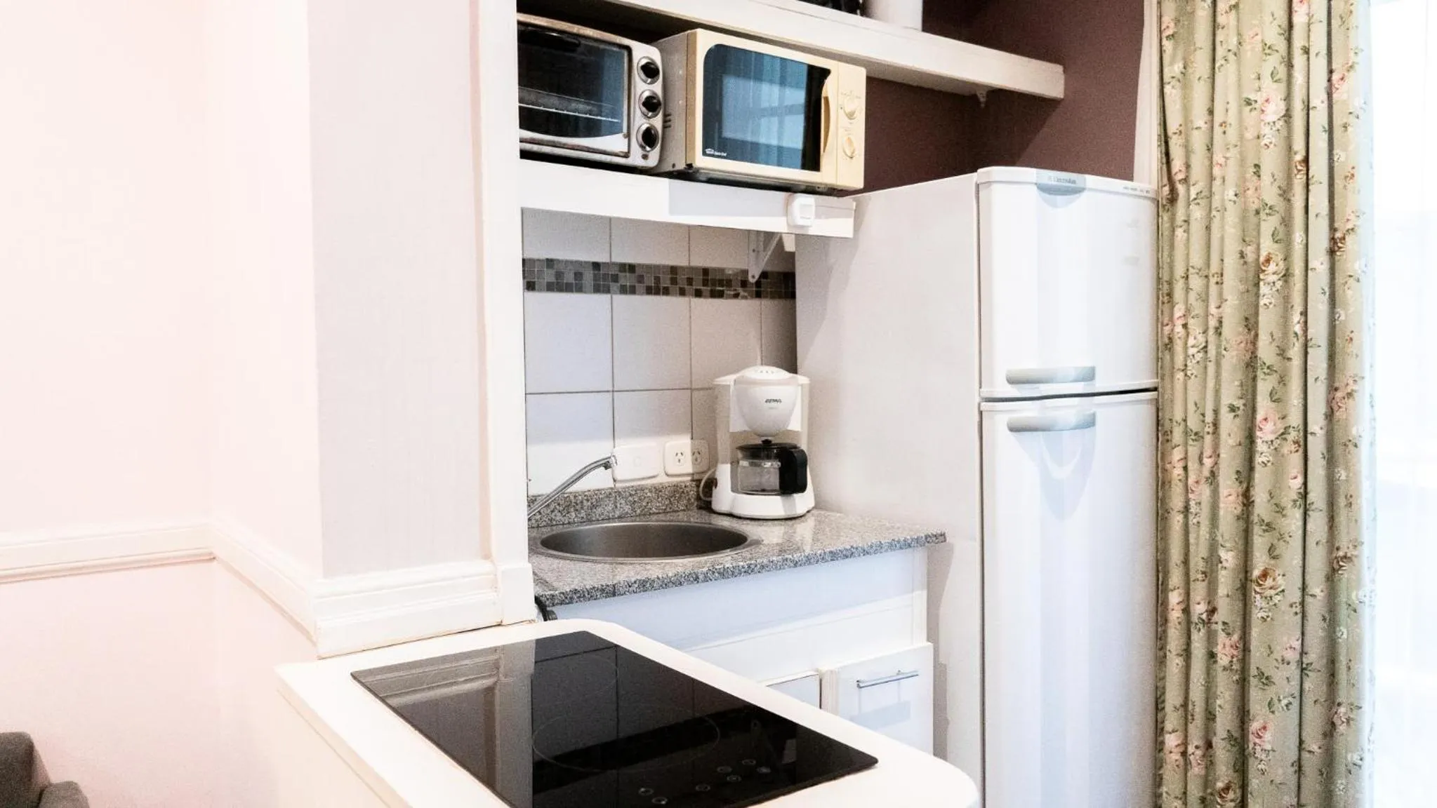 Kitchen or kitchenette in RentUp Suites - San Telmo, Moreno 820