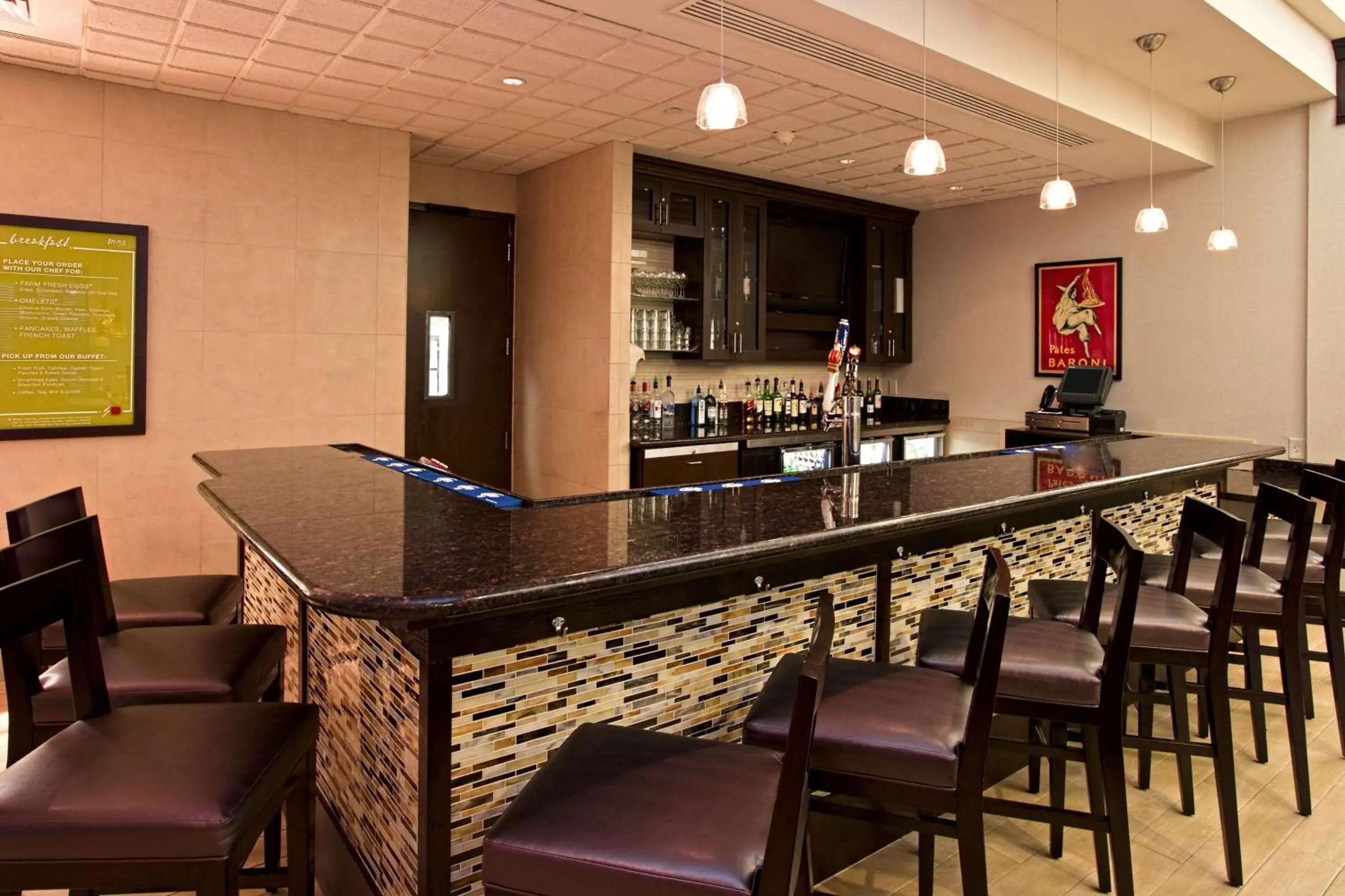 Lounge or bar in Hilton Garden Inn West Palm Beach Airport Lounge or bar in Hilton Garden Inn West Palm Beach Airport