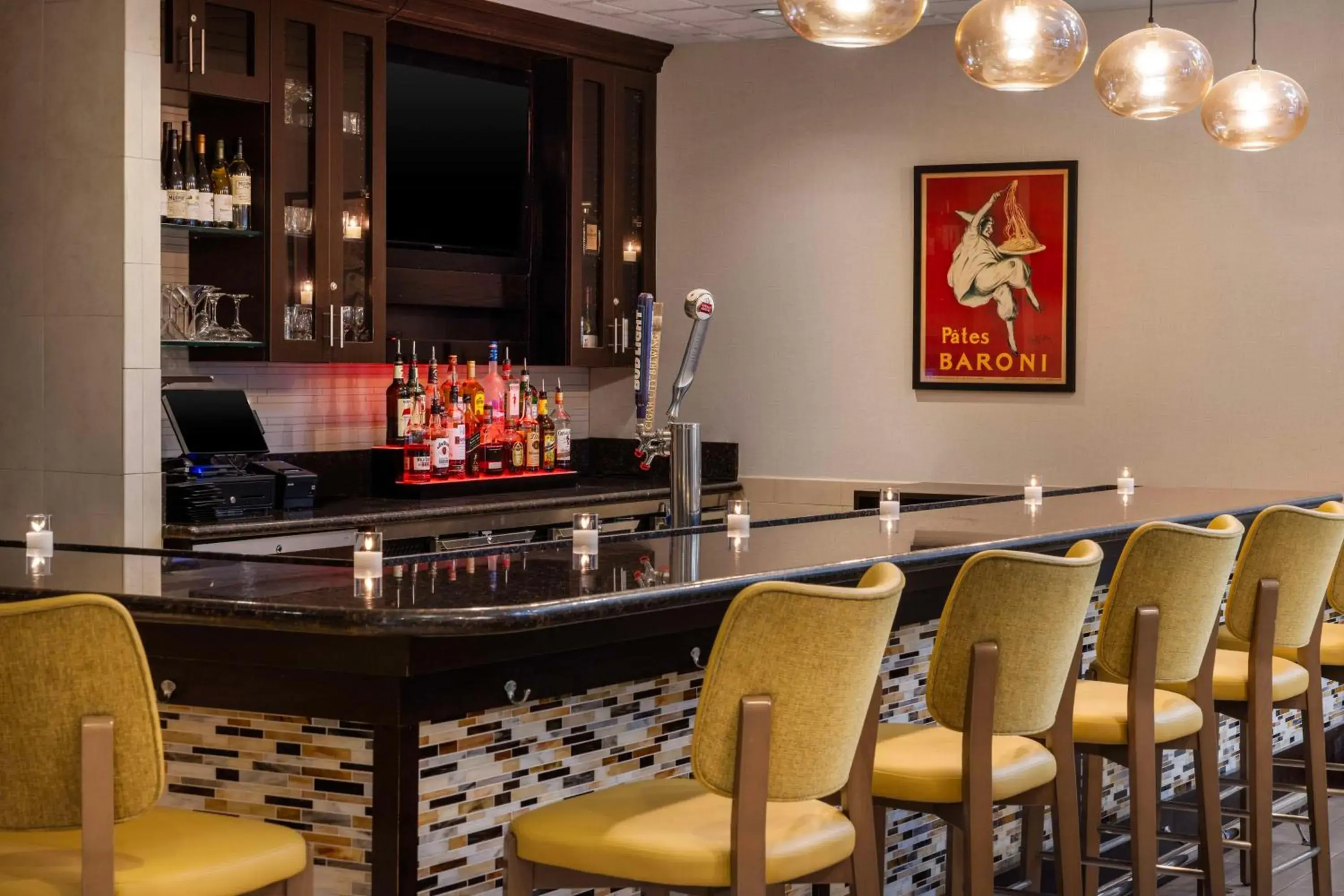 Lounge or bar in Hilton Garden Inn West Palm Beach Airport Lounge or bar in Hilton Garden Inn West Palm Beach Airport