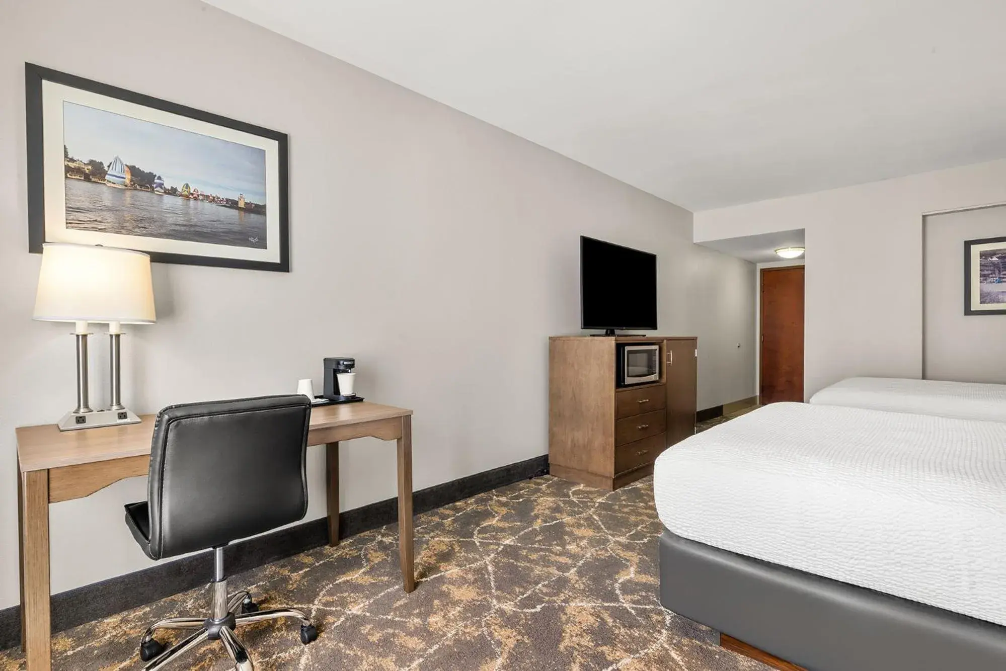 Photo of the whole room, Bed in The INN at Gig Harbor Photo of the whole room, Bed in The INN at Gig Harbor