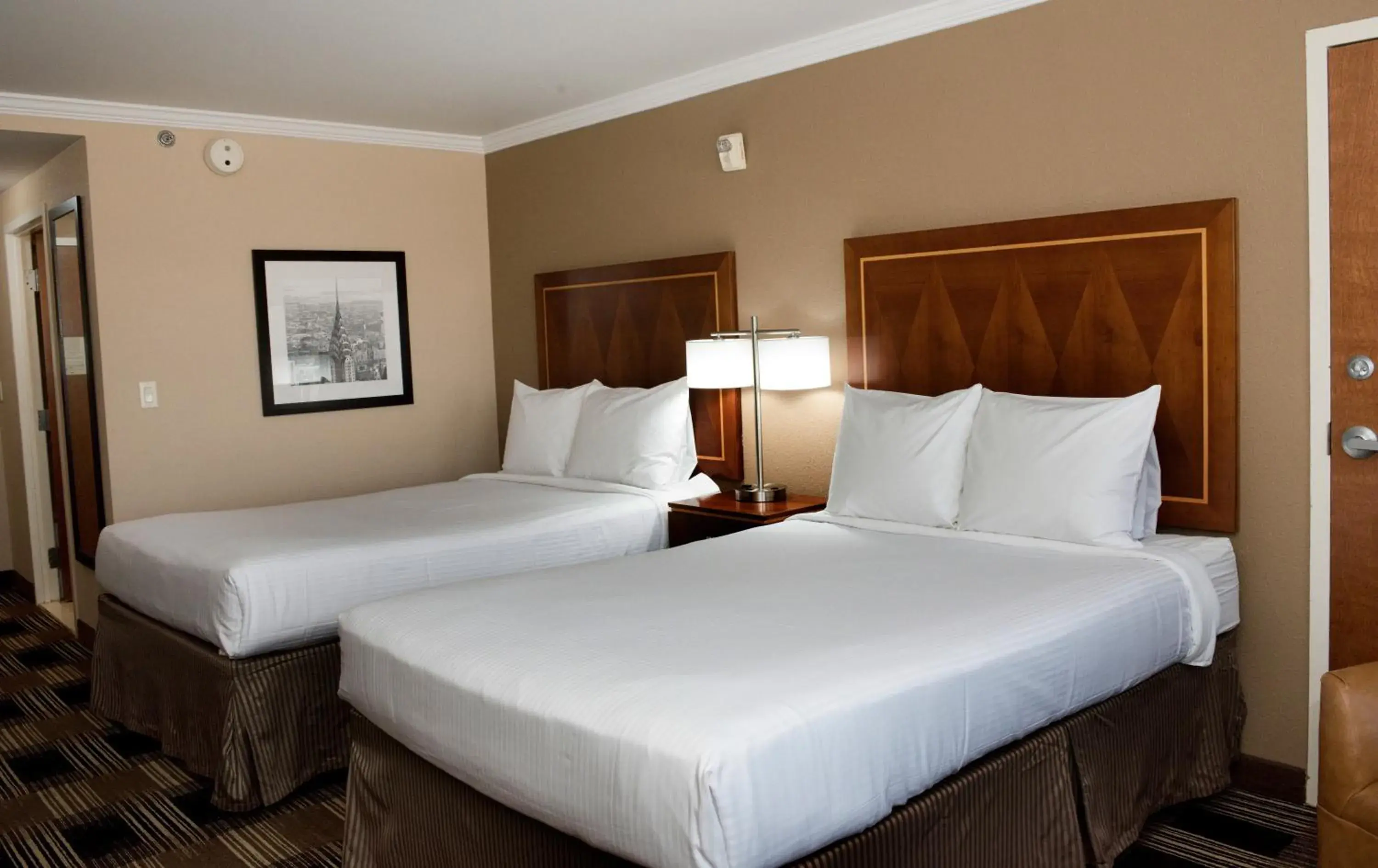 Double Room with Two Double Beds in Hotel Executive Suites Double Room with Two Double Beds in Hotel Executive Suites