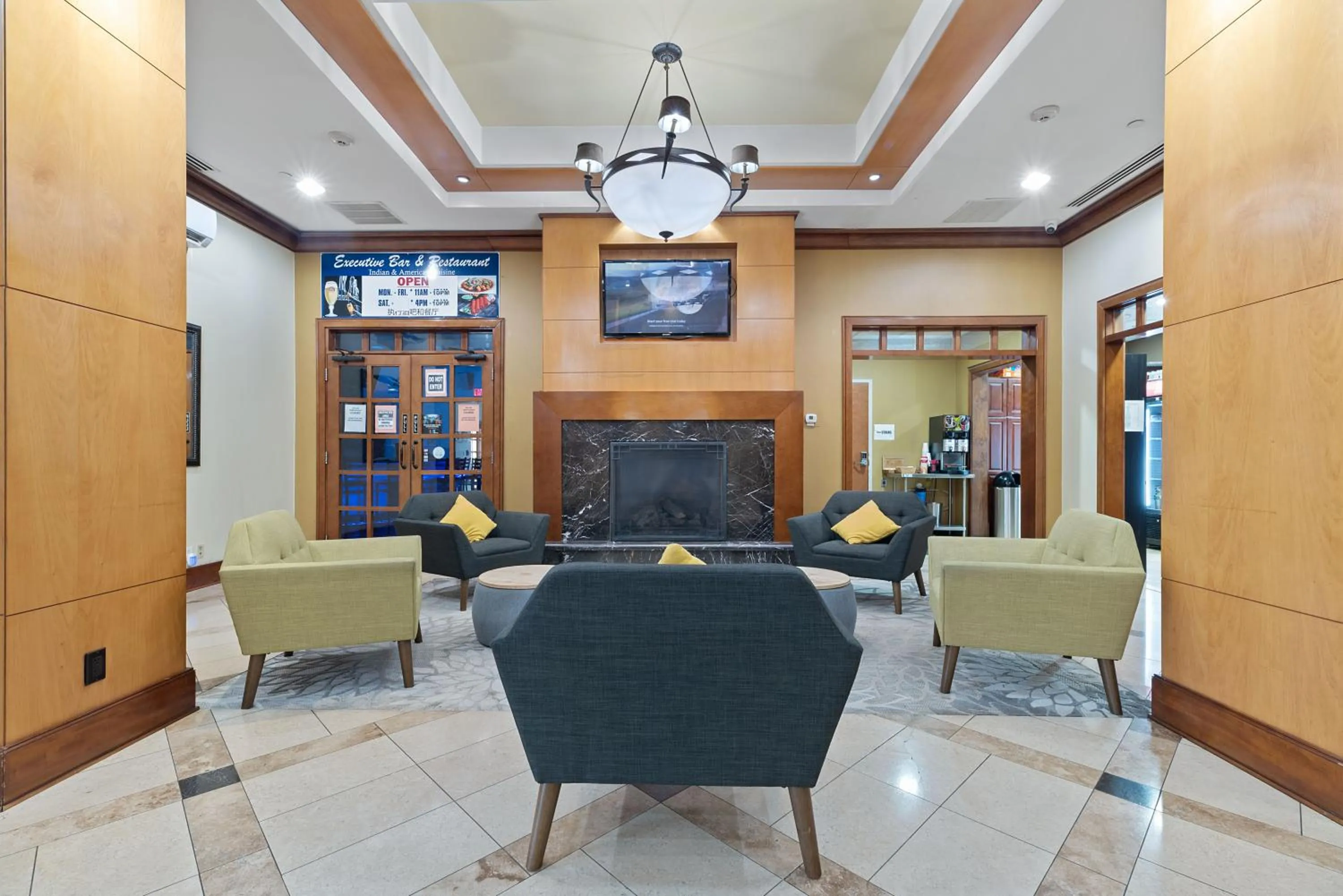 Lobby or reception in Hotel Executive Suites
