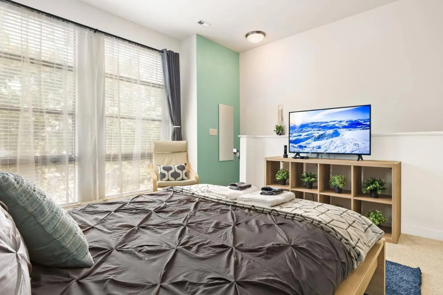 Bed in Trifecta City Loft Uptown CLT Superhost