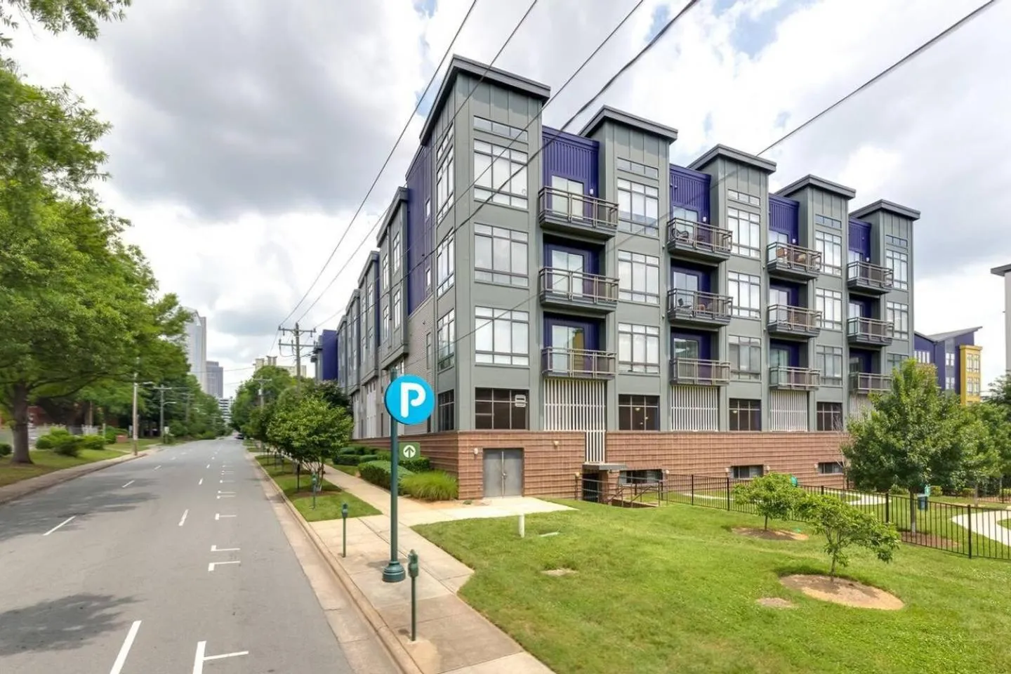 Property building in Trifecta Ace Location Pool & Gym Superhost