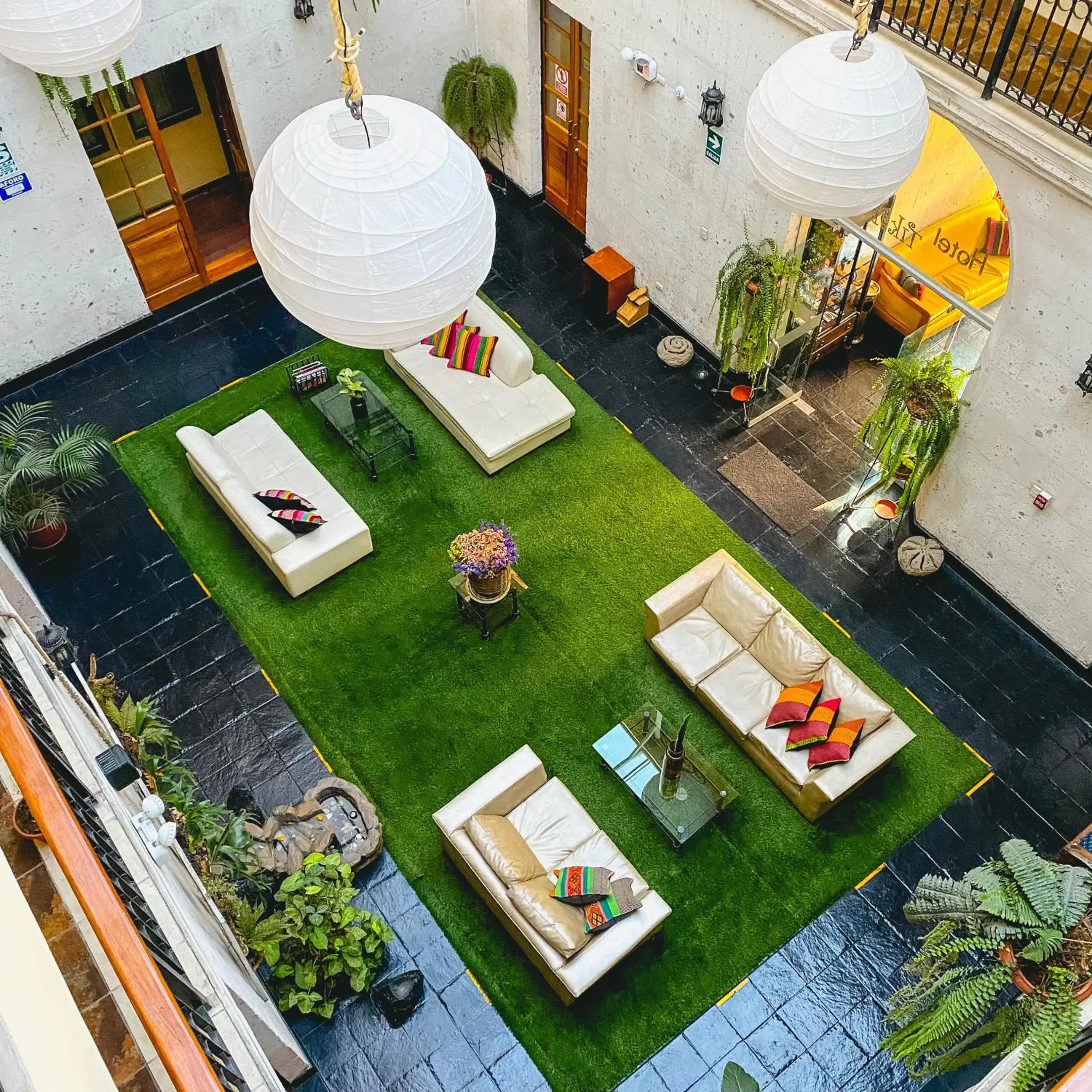 Property building in Hotel Tikary Property building in Hotel Tikary