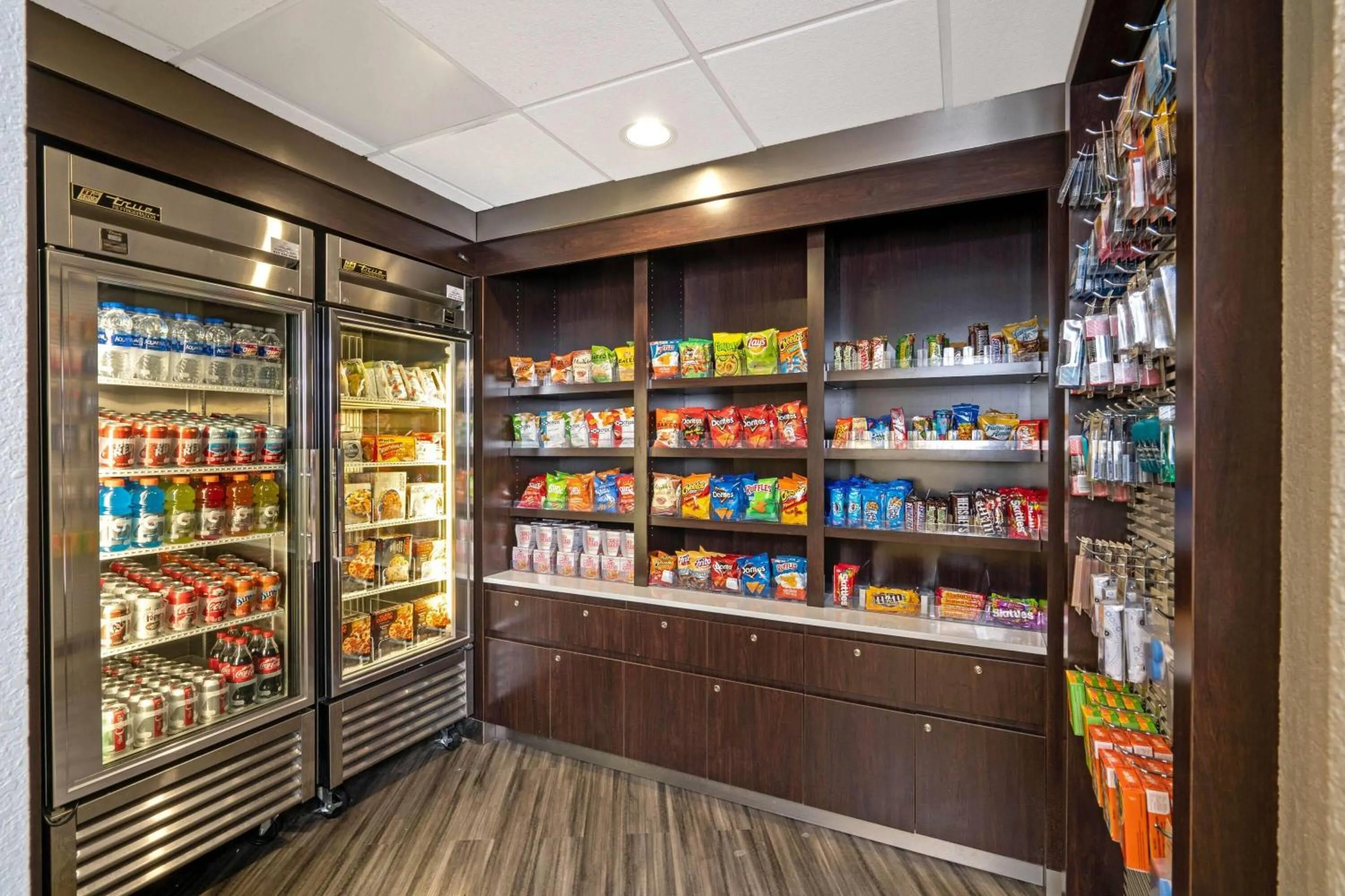 Food and drinks in La Quinta by Wyndham Houston West Park 10