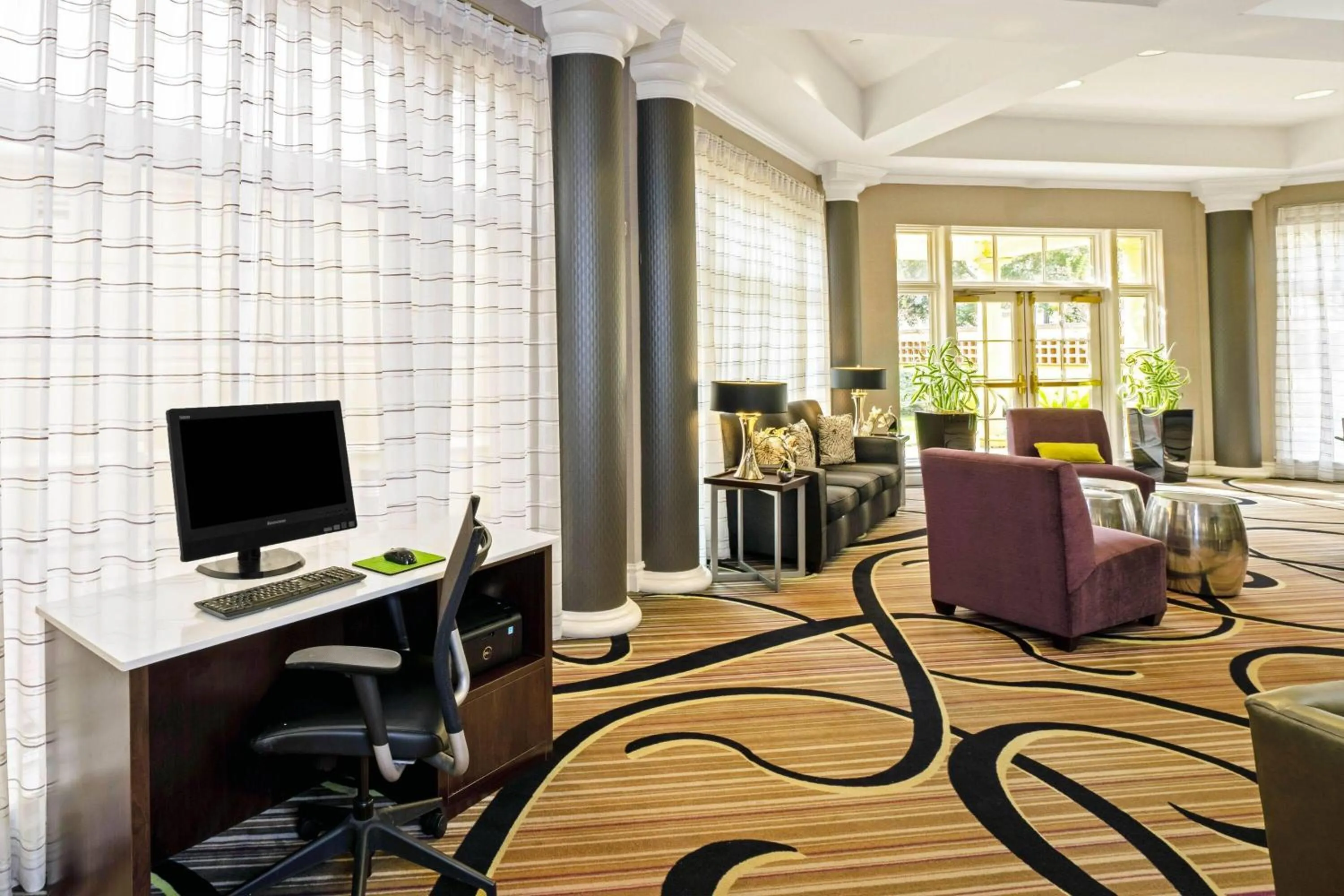 Lobby or reception in La Quinta by Wyndham Houston West Park 10