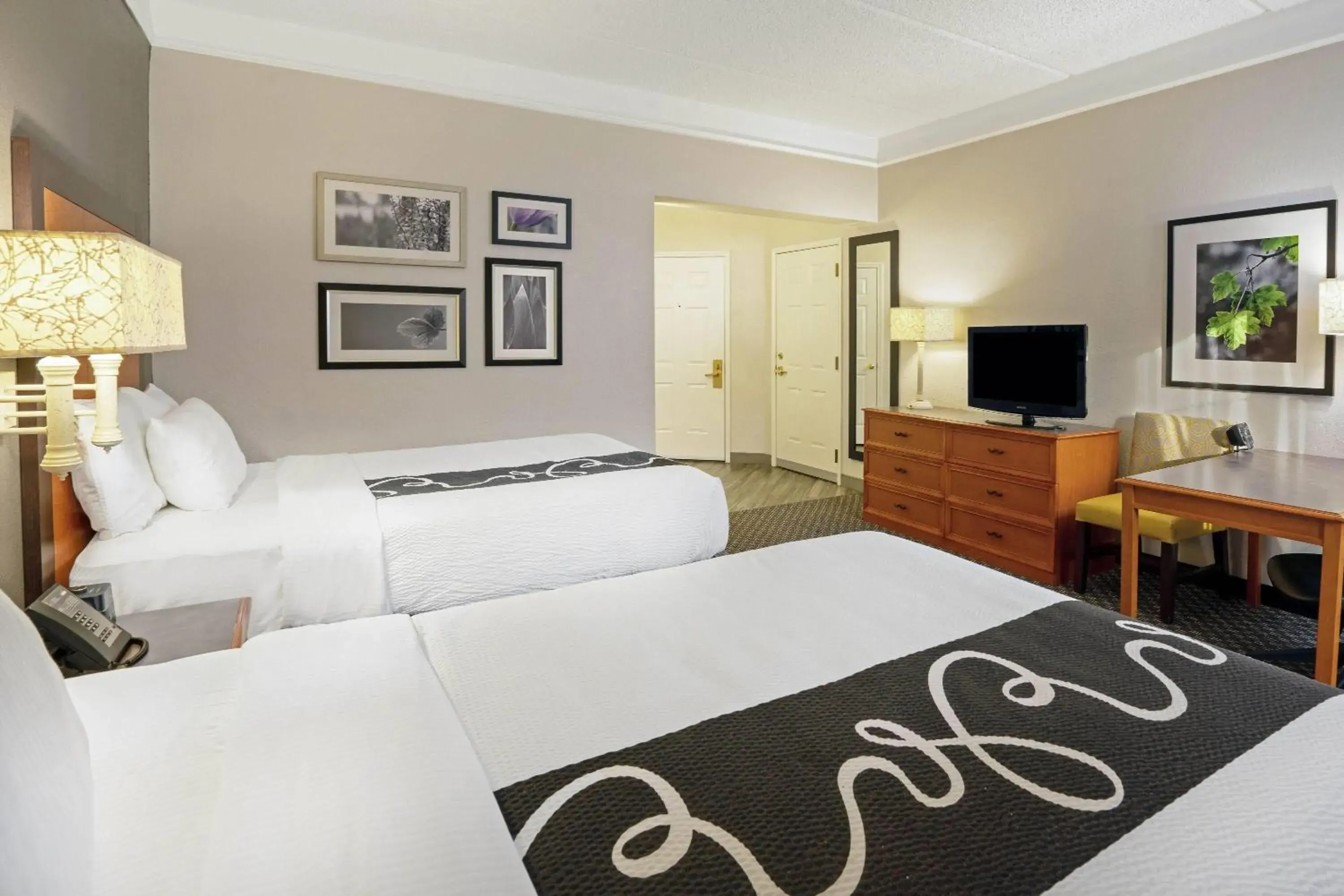 Double Room with Two Double Beds in La Quinta by Wyndham Houston West Park 10 Double Room with Two Double Beds in La Quinta by Wyndham Houston West Park 10