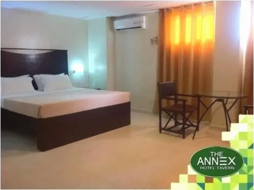 Bed in Annex Hotel Tavern